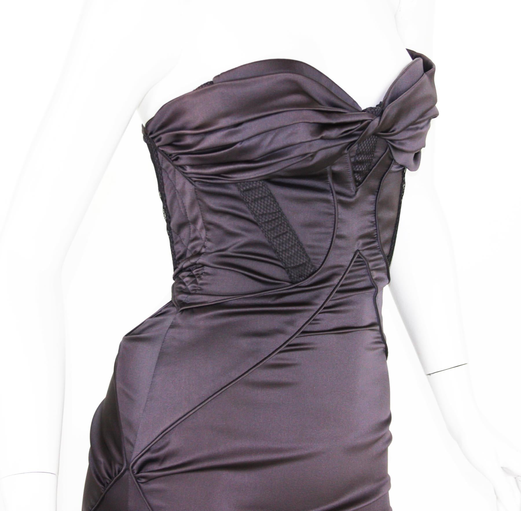 New Gucci F/W 2005 Silk High-Low Cut-Out Gunmetal Brown Black Net Dress Gown 40 For Sale 1