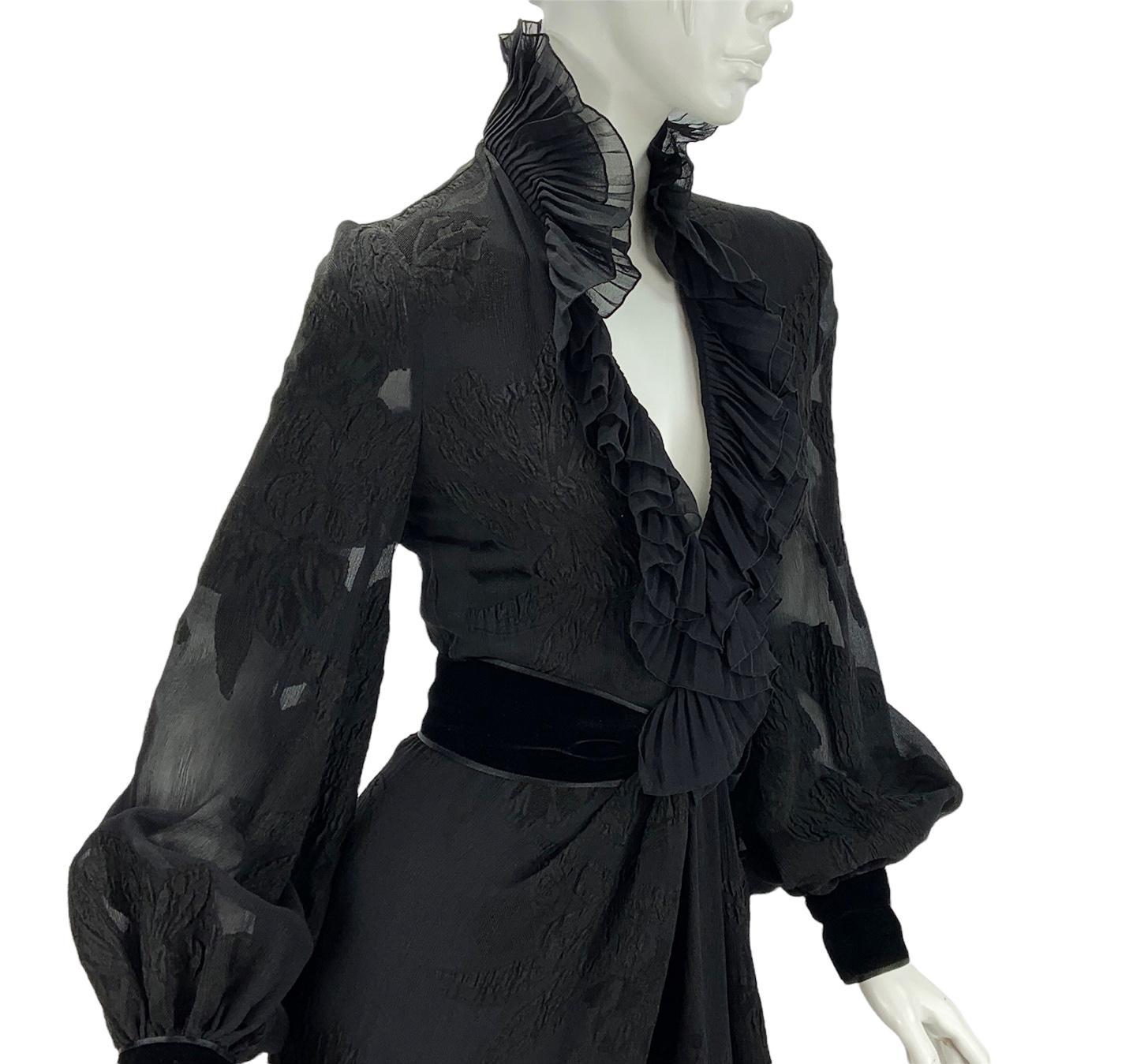 New Gucci F/W 2012 Black Pre-Raphaelite Sleeve Ruffle and Velvet Detail Dress 38 1