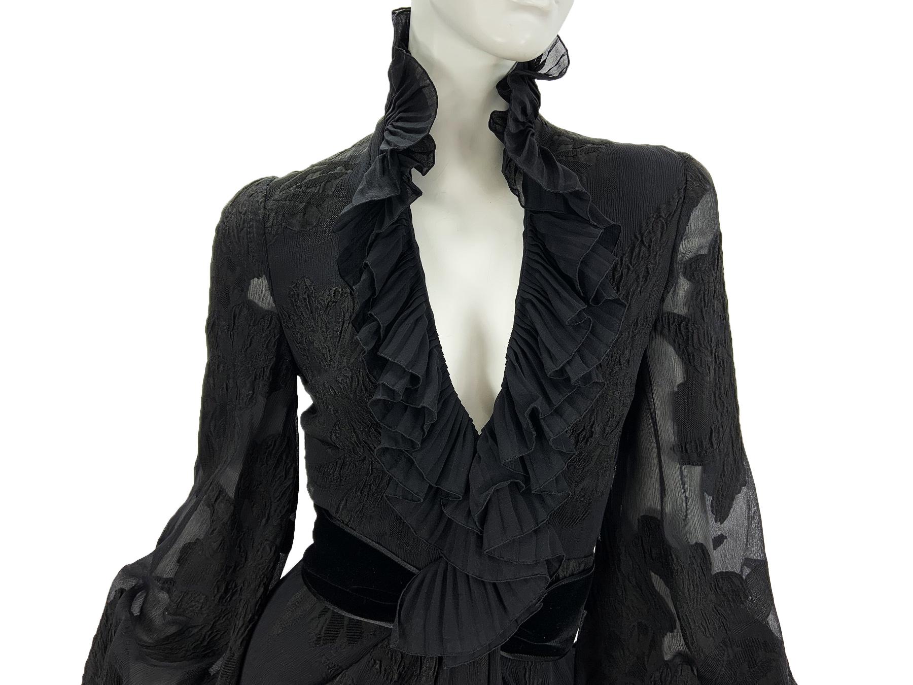 New Gucci F/W 2012 Black Pre-Raphaelite Sleeve Ruffle and Velvet Detail Dress 38 For Sale 3