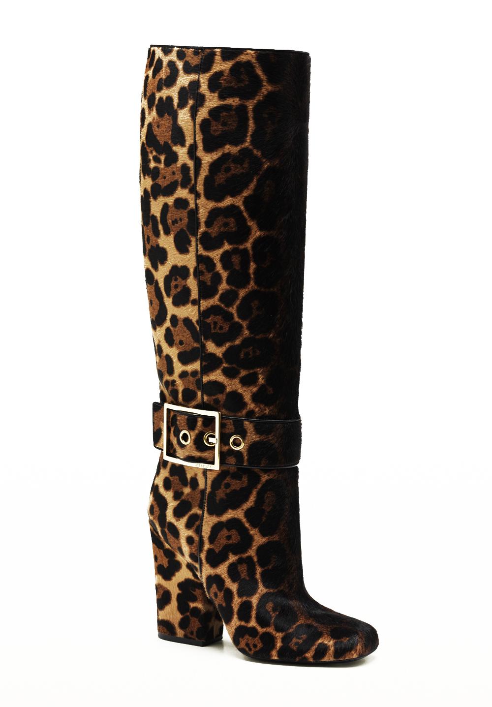 New GUCCI Jaguar Print Pony Hair Heel Boots
Italian Size 36 or US 6
Country of Origin – New Zealand / Australia
Jaguar Print, Square Gold-Tone Buckle Detail with GUCCI Logo Engraving
Metal GUCCI Logo Under the Arch of the Shoe
Square Toe, Chunky