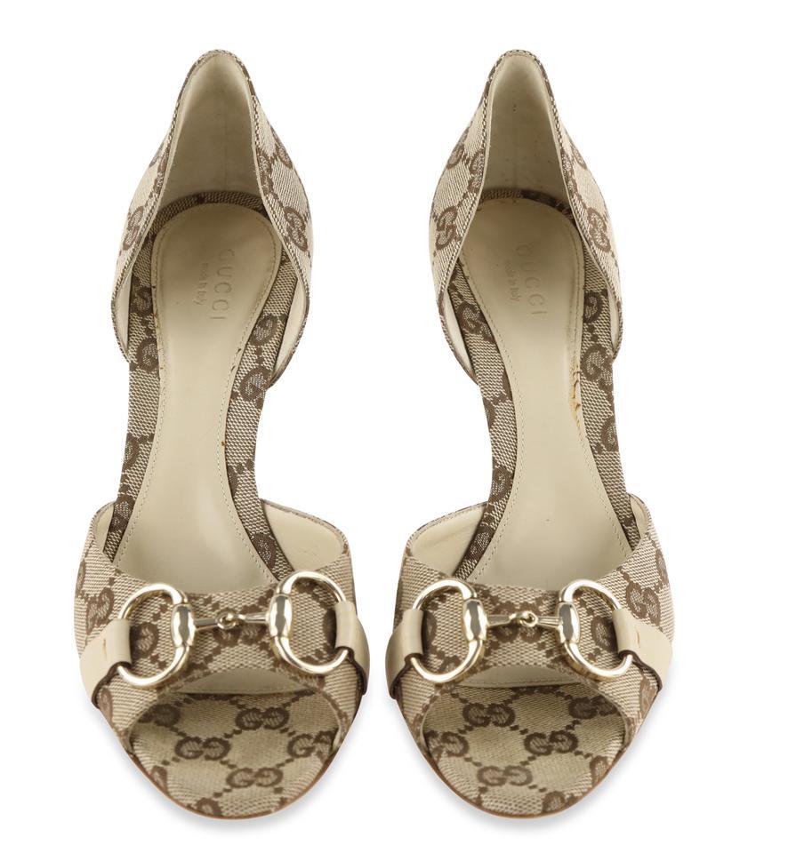 Neu Gucci GG Canvas Hollywood Horsebit D'Orsay Peep Toe Heels Schuhe mit Absatz 10.5 B (Beige) im Angebot