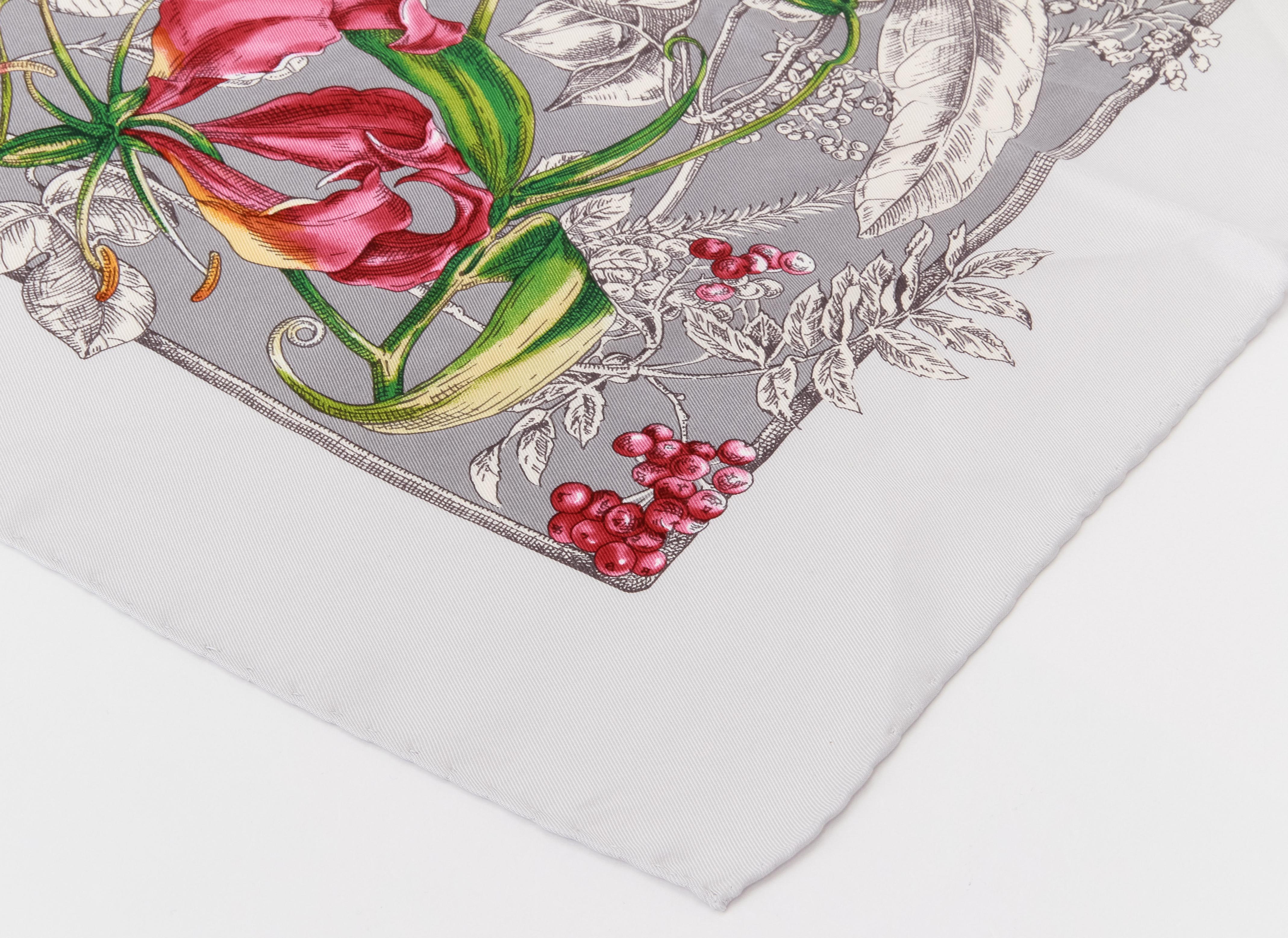 New Gucci Gray Silk Floral Scarf For Sale 1