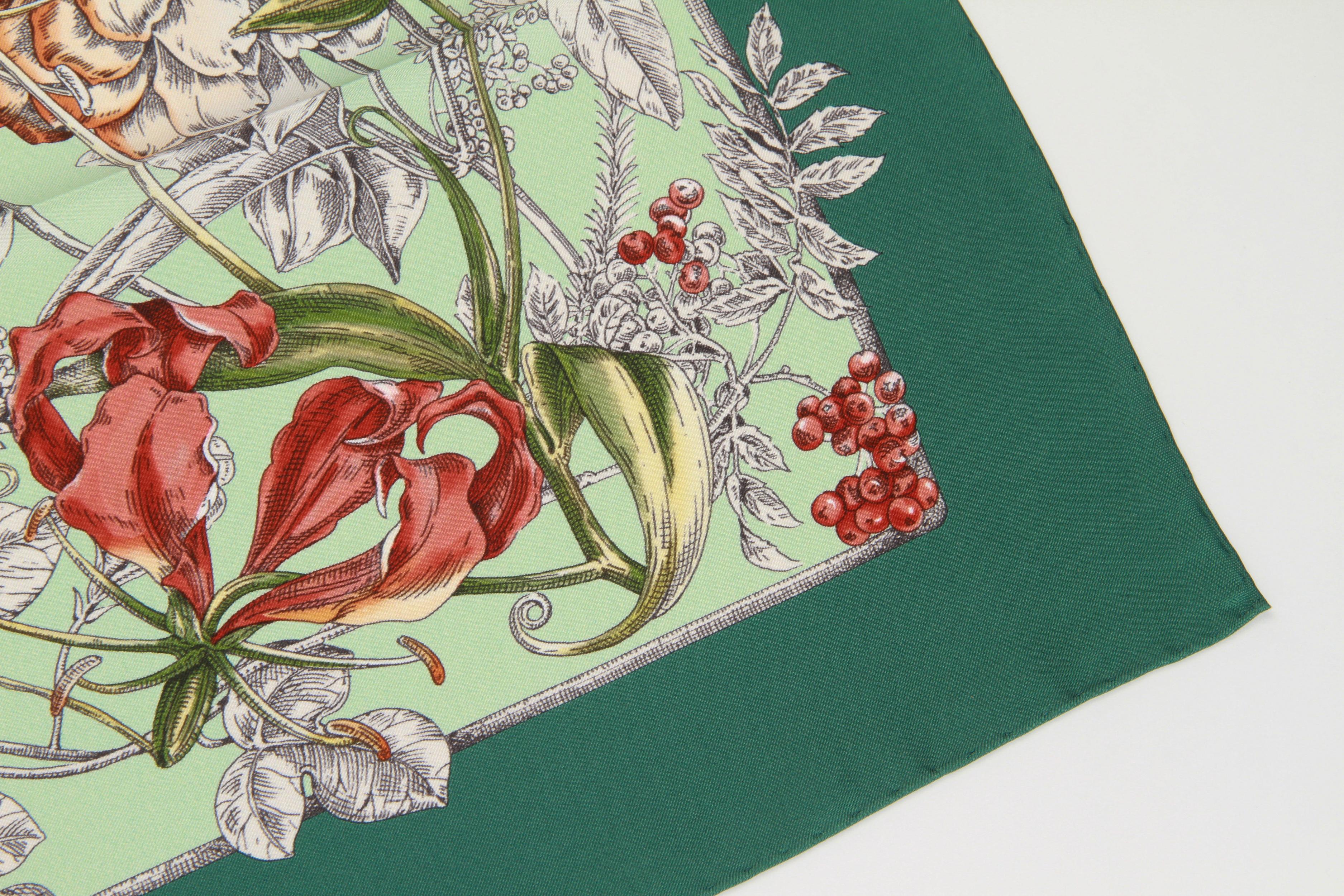 New Gucci Green Floral Square Silk Scarf In New Condition For Sale In West Hollywood, CA
