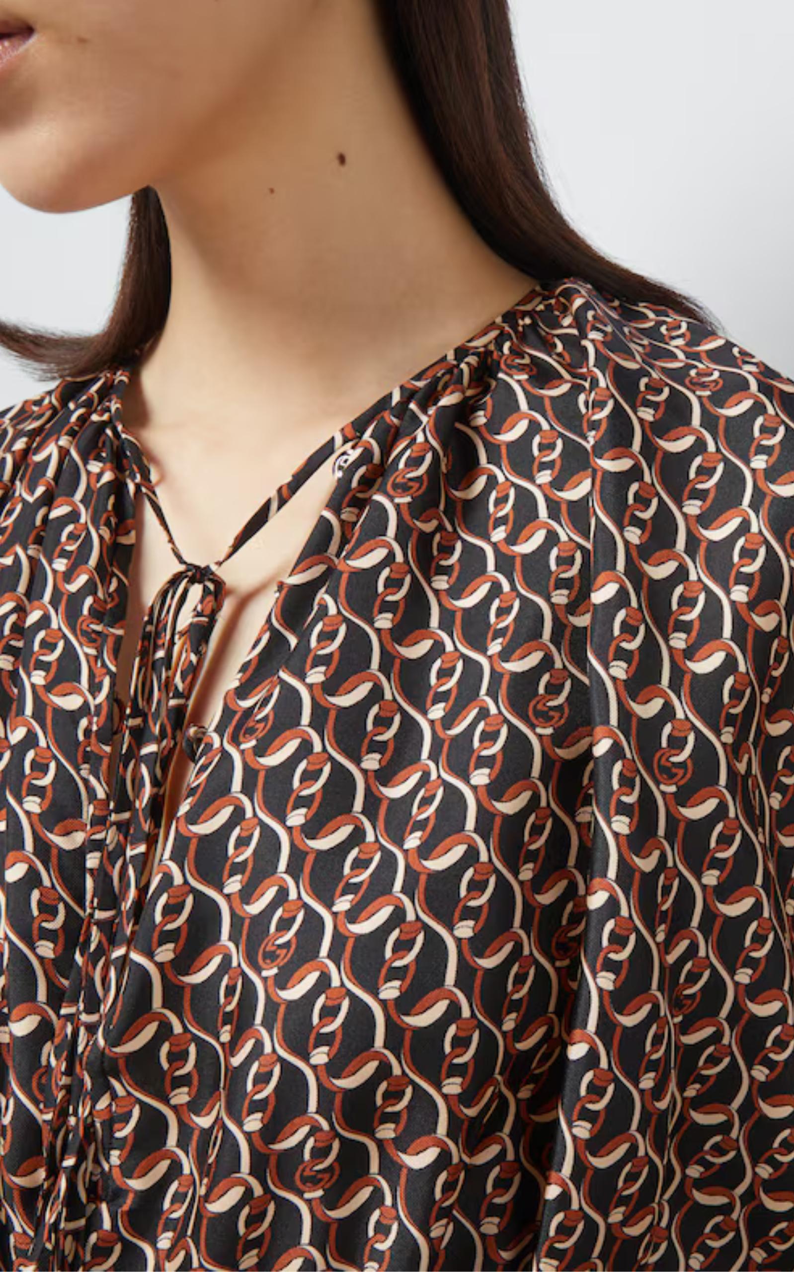 De las mujeres Nuevo Gucci Vestido de seda con estampado de cadenas G entrelazadas IT42 en venta