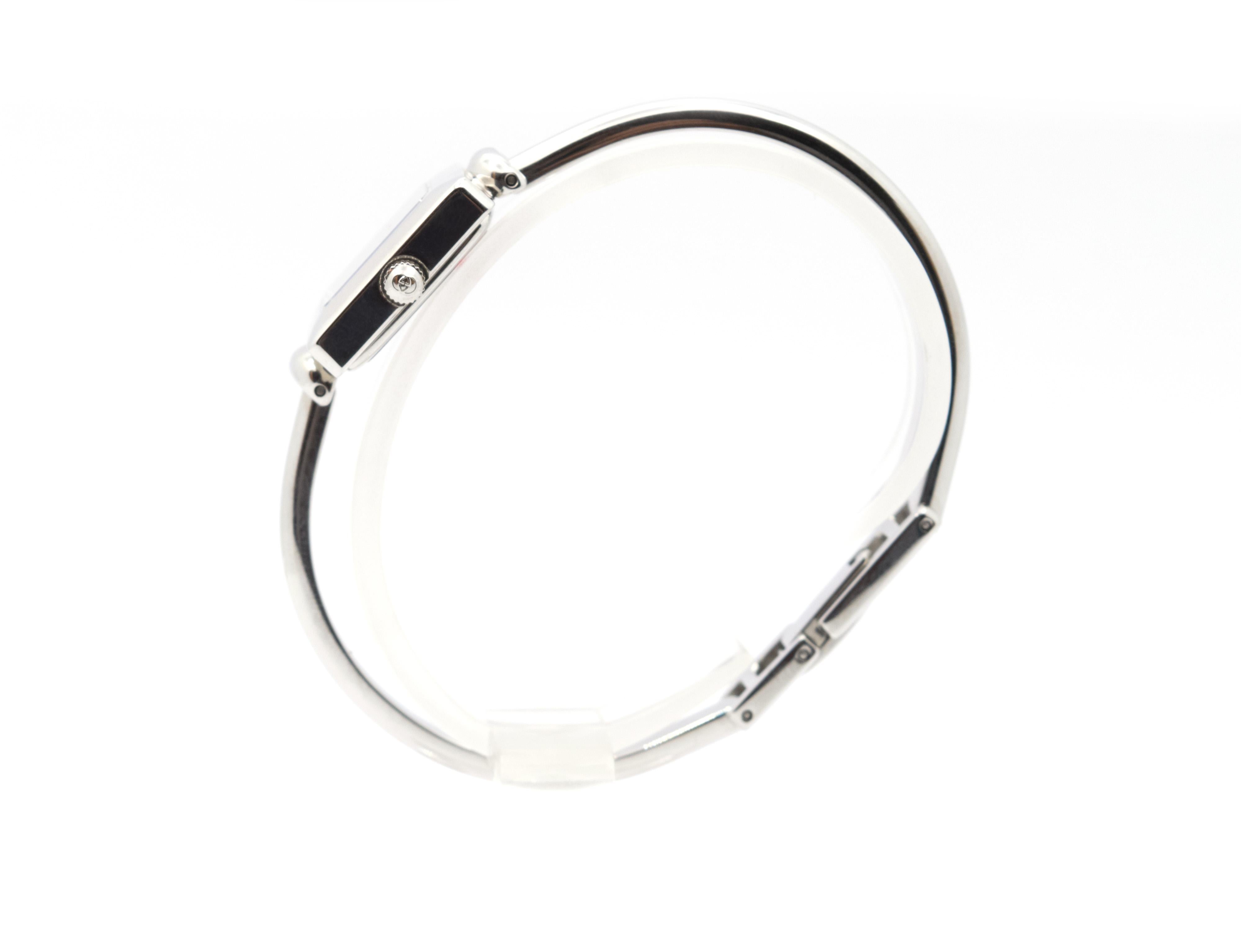 Neu Gucci Lady Watch in Edelstahl und grauem Zifferblatt für Damen oder Herren