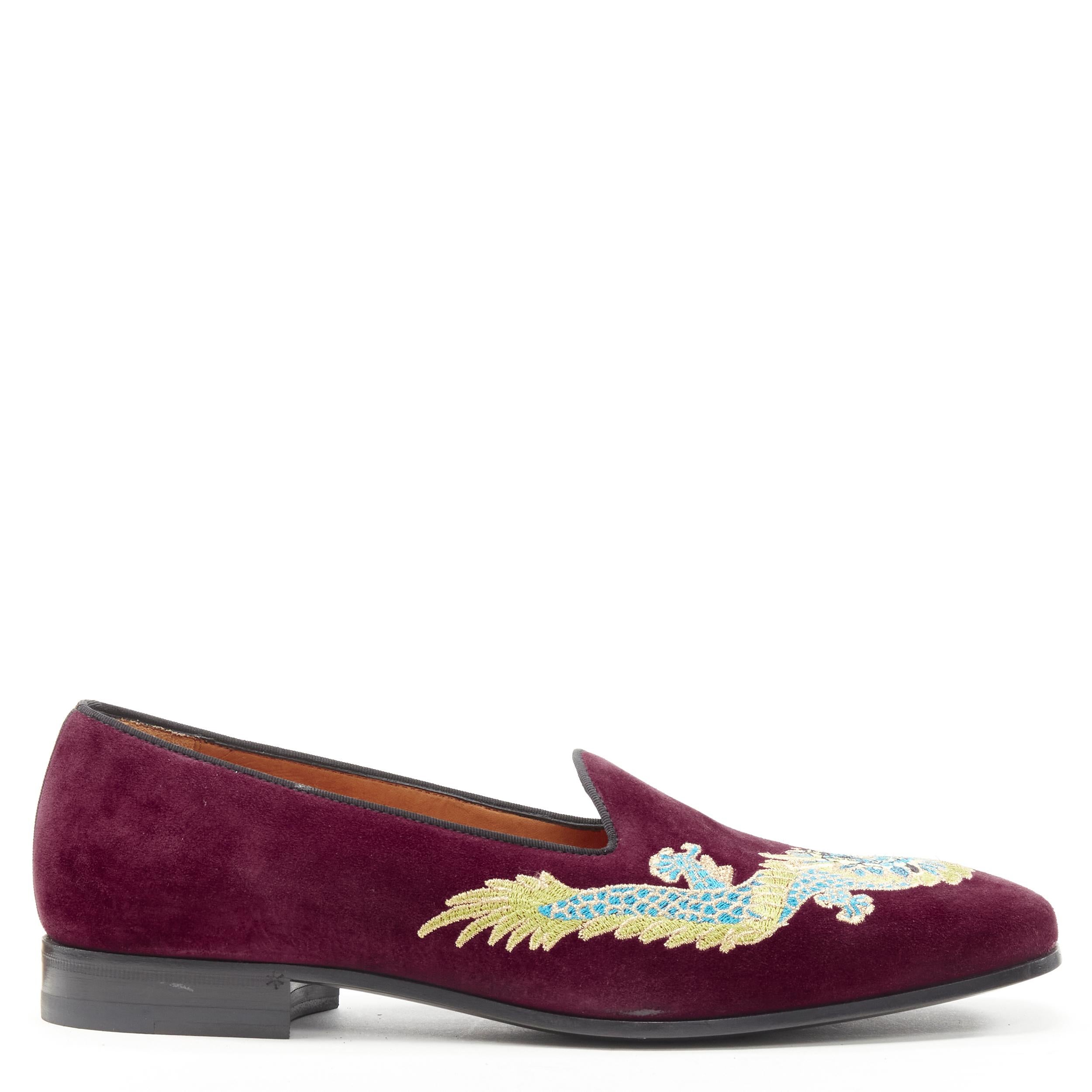 new GUCCI Oriental Dragon embroidered burgundy suede laofer UK7 US8 EU41 
Reference: TGAS/B02178 
Brand: Gucci 
Designer: Alessandro Michele 
Material: Suede 
Color: Burgundy 
Pattern: Solid 
Extra Detail: Burgundy red suede leather upper. Gold and