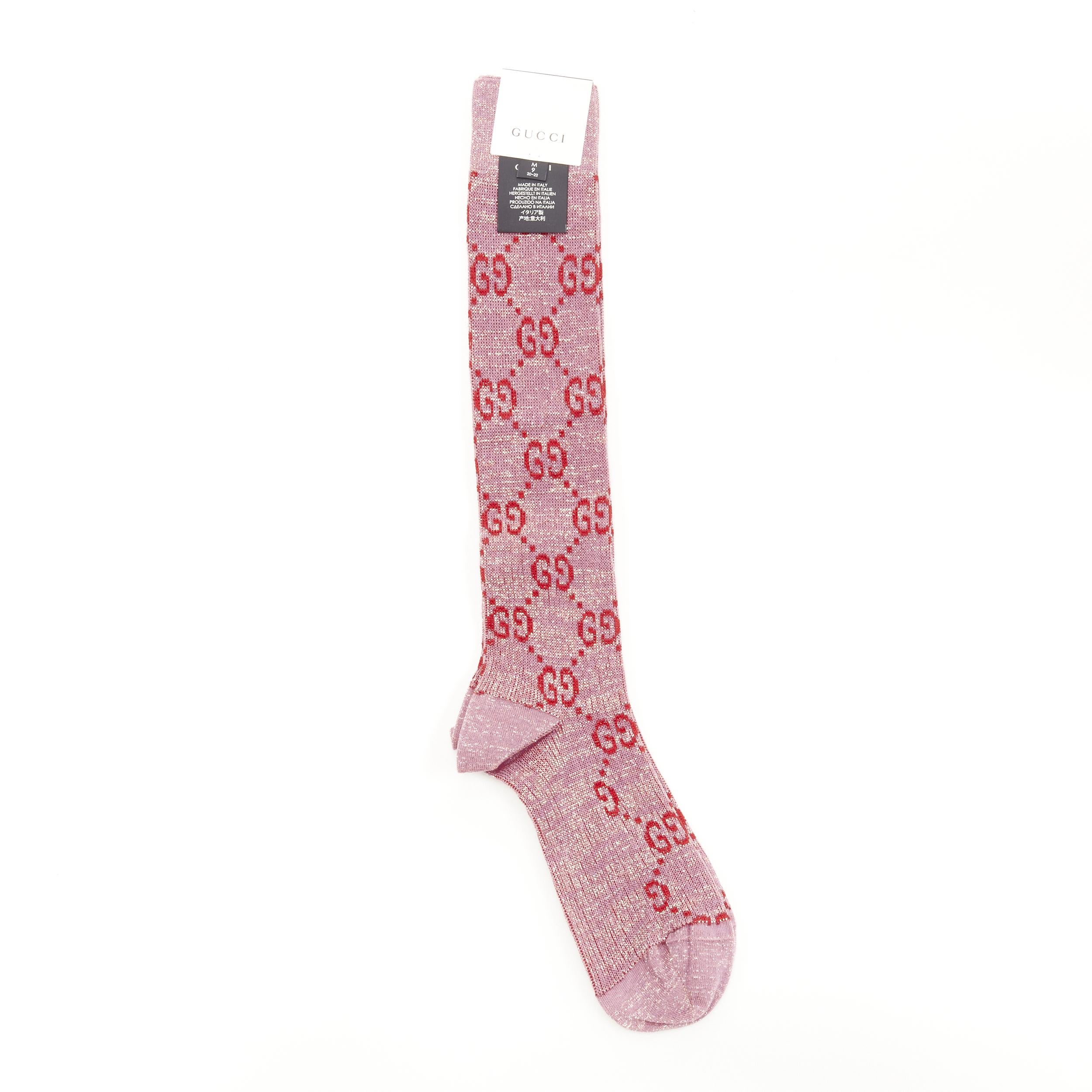 new GUCCI pink gold lurex metallic GG monogram long socks M Reference: ANWU/A00097 Brand: Gucci Designer: Alessandro Michele Material: Cotton Color: Pink Pattern: Logo Extra Detail: Metallic gold speckle lurex. Made in: Italy CONDITION: Condition: