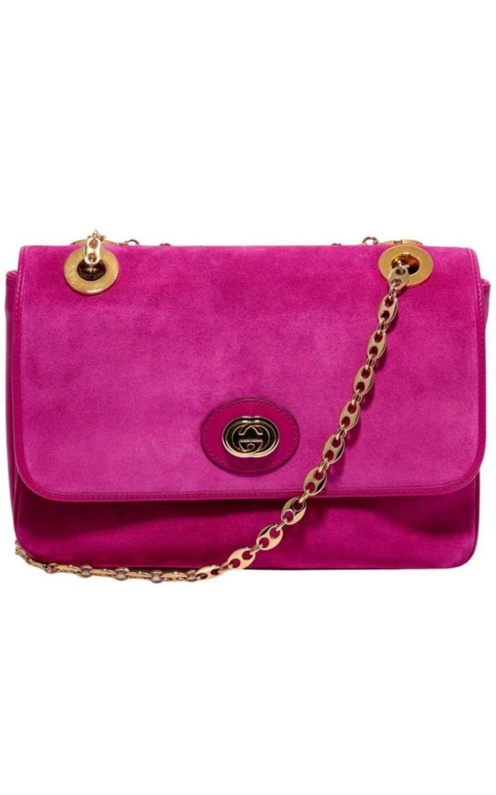 GG Borsa a tracolla piccola in pelle Marmont
Pelle trapuntata
Dettagli in bambù
Tracolla in pelle e catenella
Maniglia singola superiore
Chiusura con zip in alto
Motivo GG
Hardware in tonalità oro
Composizione: Bambù 100%, Pelle 100%, Metallo
