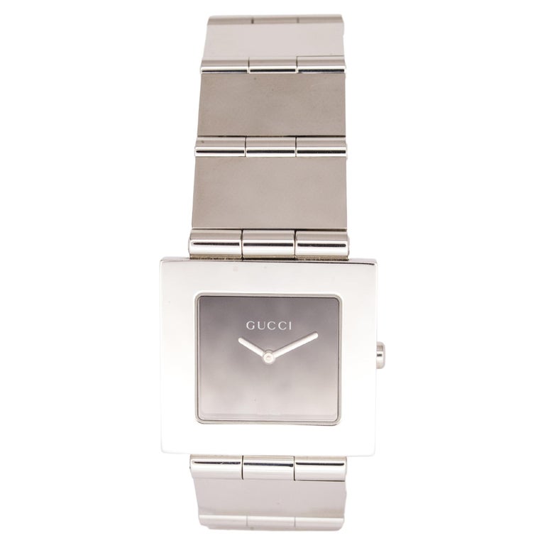 Nuovo orologio Gucci al quarzo in acciaio inossidabile in vendita su 1stDibs