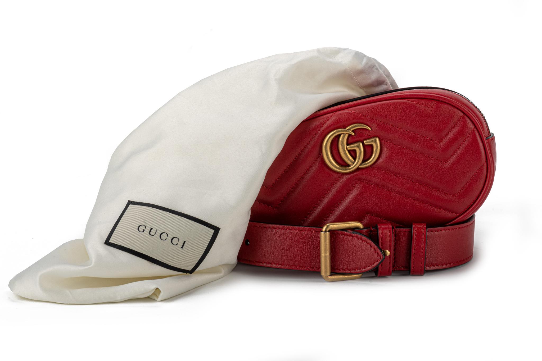 New Gucci Red Leather Logo Fanny Pack Belt Bag with Box For Sale 6