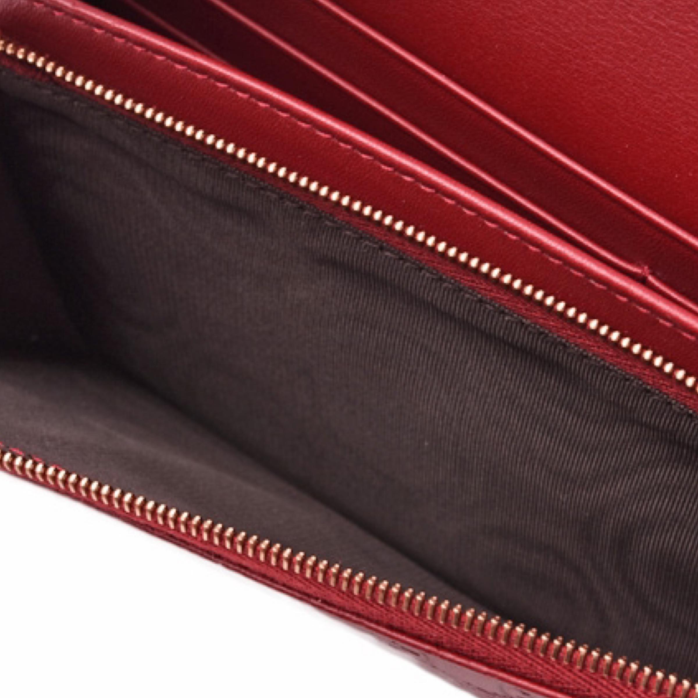 NEW Gucci Red Micro GG Guccissima Crossbody Wallet Bag Purse For Sale 4