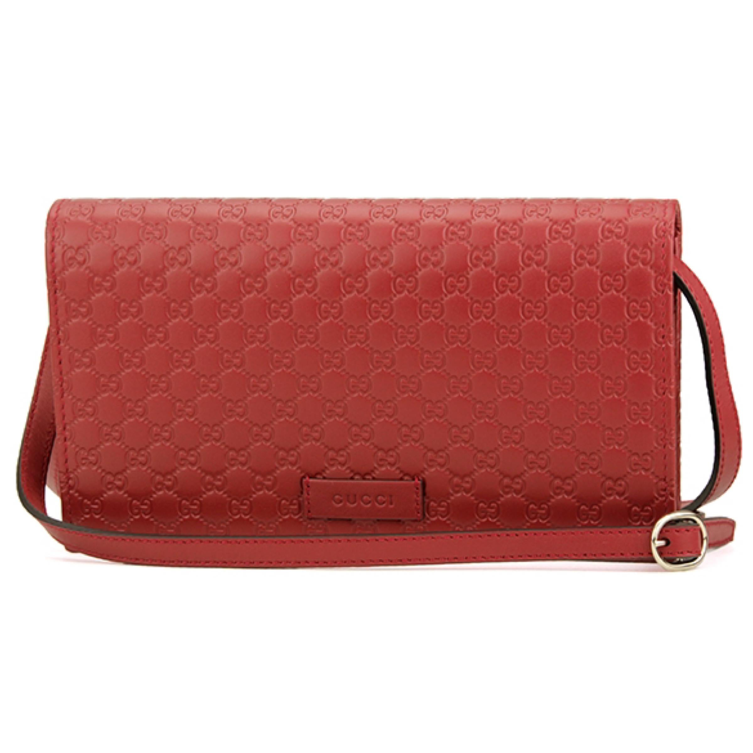 NEU Gucci Rote Micro GG Guccissima Crossbody Geldbörse im Zustand „Neu“ im Angebot in San Marcos, CA