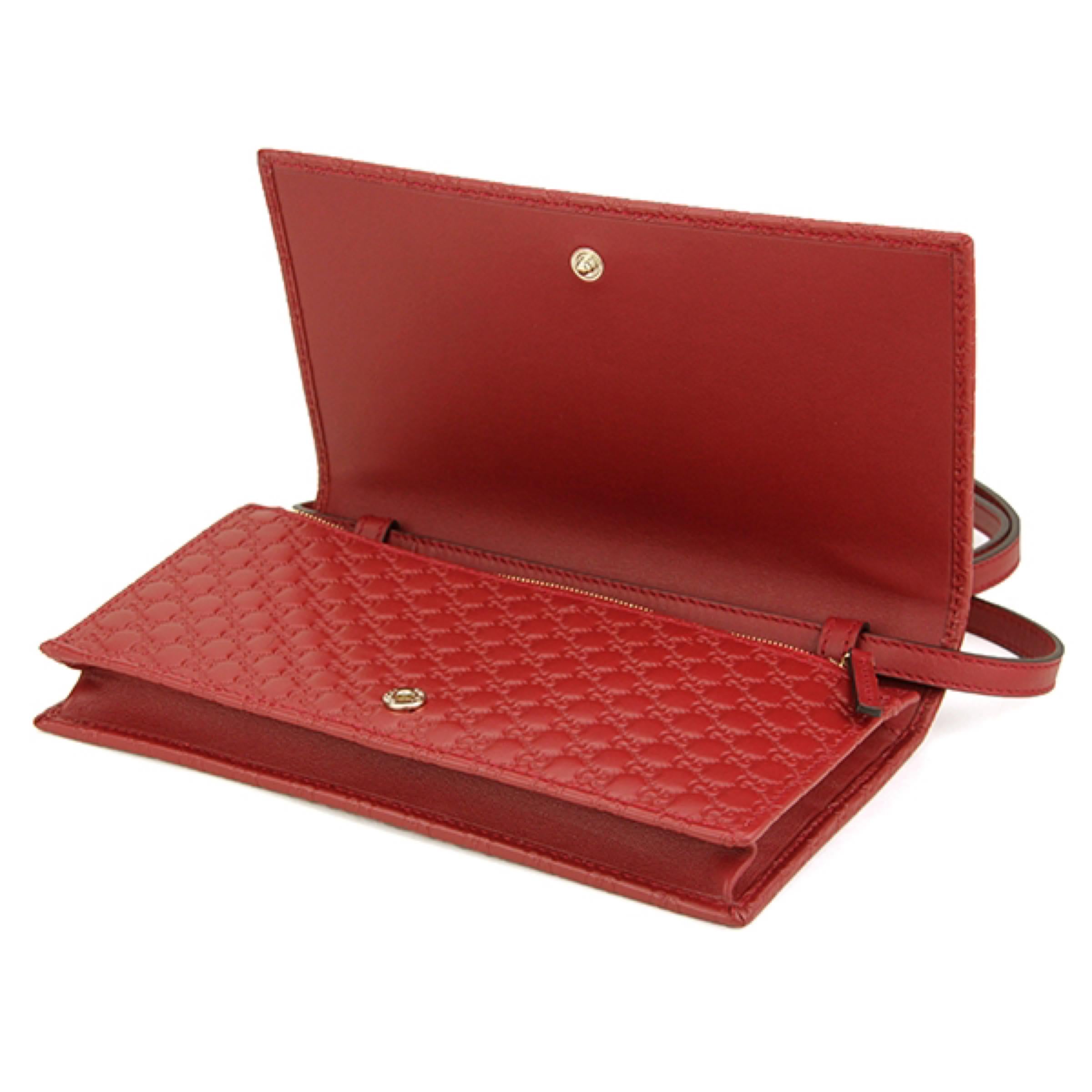 Women's NEW Gucci Red Micro GG Guccissima Crossbody Wallet Bag Purse For Sale
