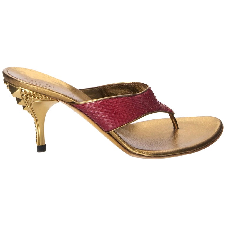 Gucci Horsebit Heels
Brand New
* Stunning in Red Snakeskin
* Studded Gold Heel
* Size: 6.5
* Leather Insole
* Open toe
* 3.25