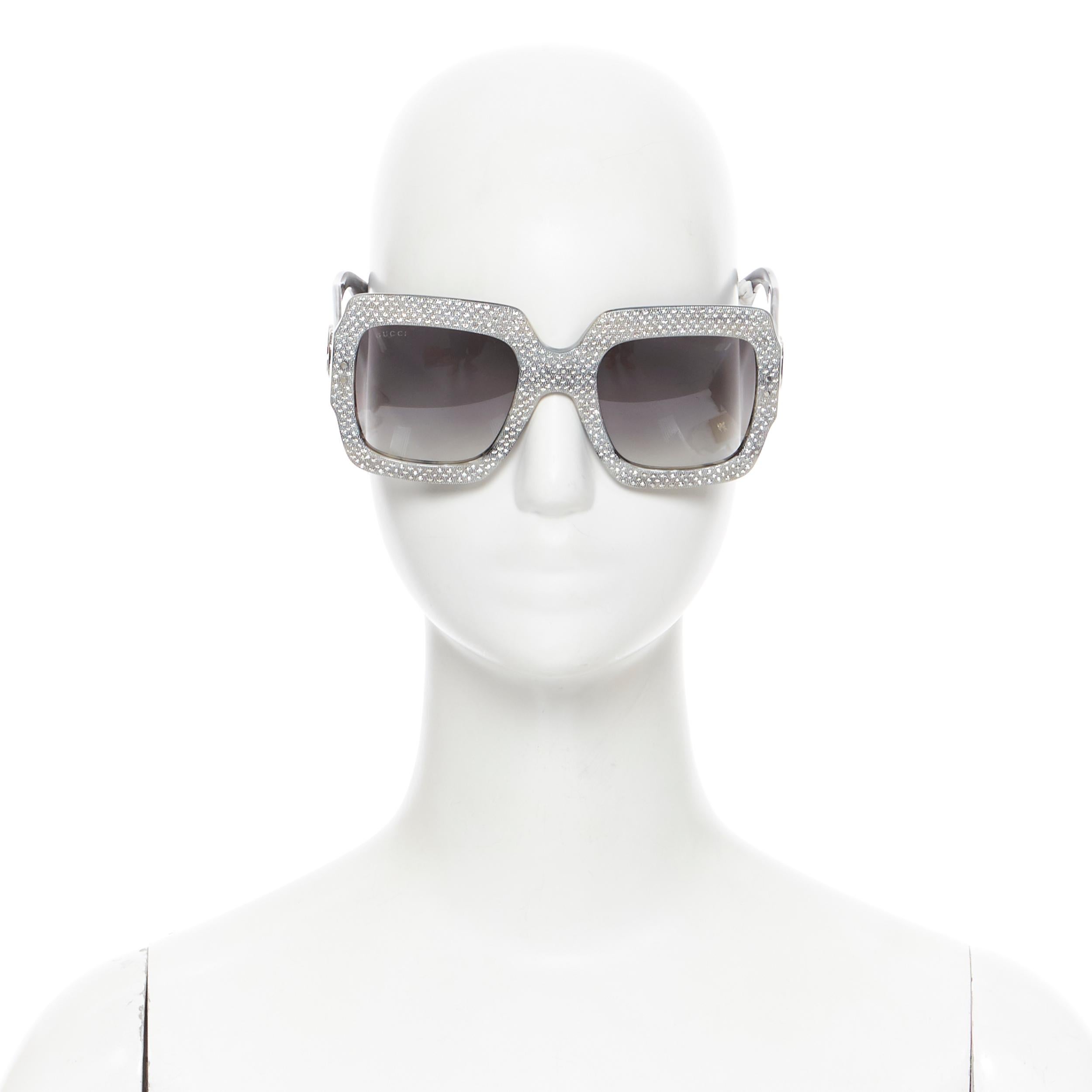 new GUCCI silver crystal strass embellished oversized gradient square sunglasses
Brand: Gucci
Model Name / Style: Crystal sunglasses
Material: PVC
Color: Silver
Pattern: Solid
Extra Detail: Grey marbled acetate Gucci oversize square sunglasses with