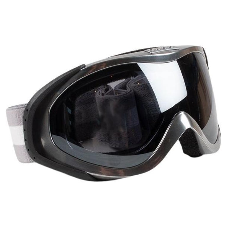 New Gucci Ski Snowboard Goggles Men Size One Size S111 For Sale at 1stDibs