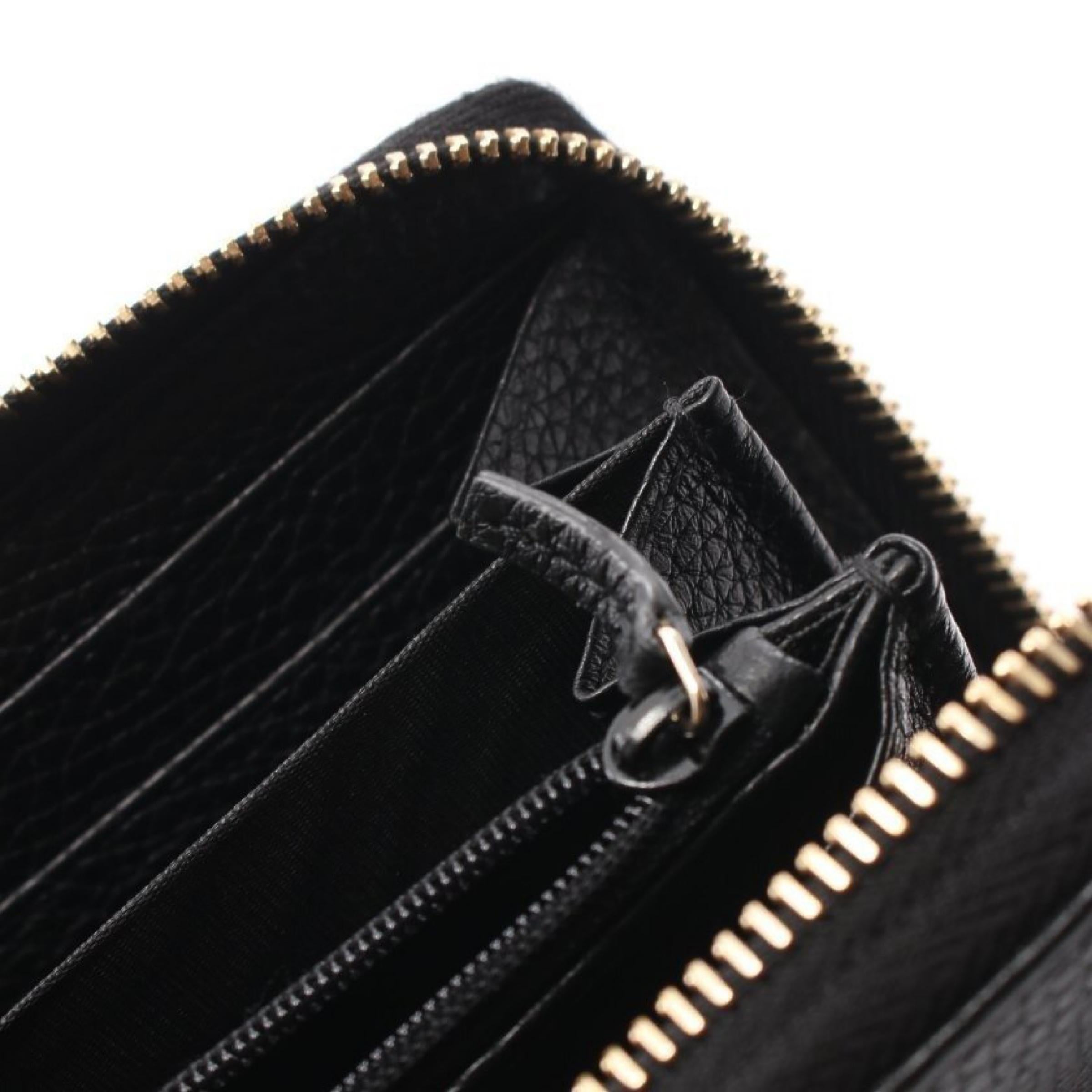 NEU Gucci Soho Schwarze lange Brieftasche aus Leder mit Reißverschluss und Lederumrandung im Angebot 4