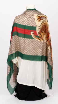 New Gucci Tiger GG Monogram Wool Shawl