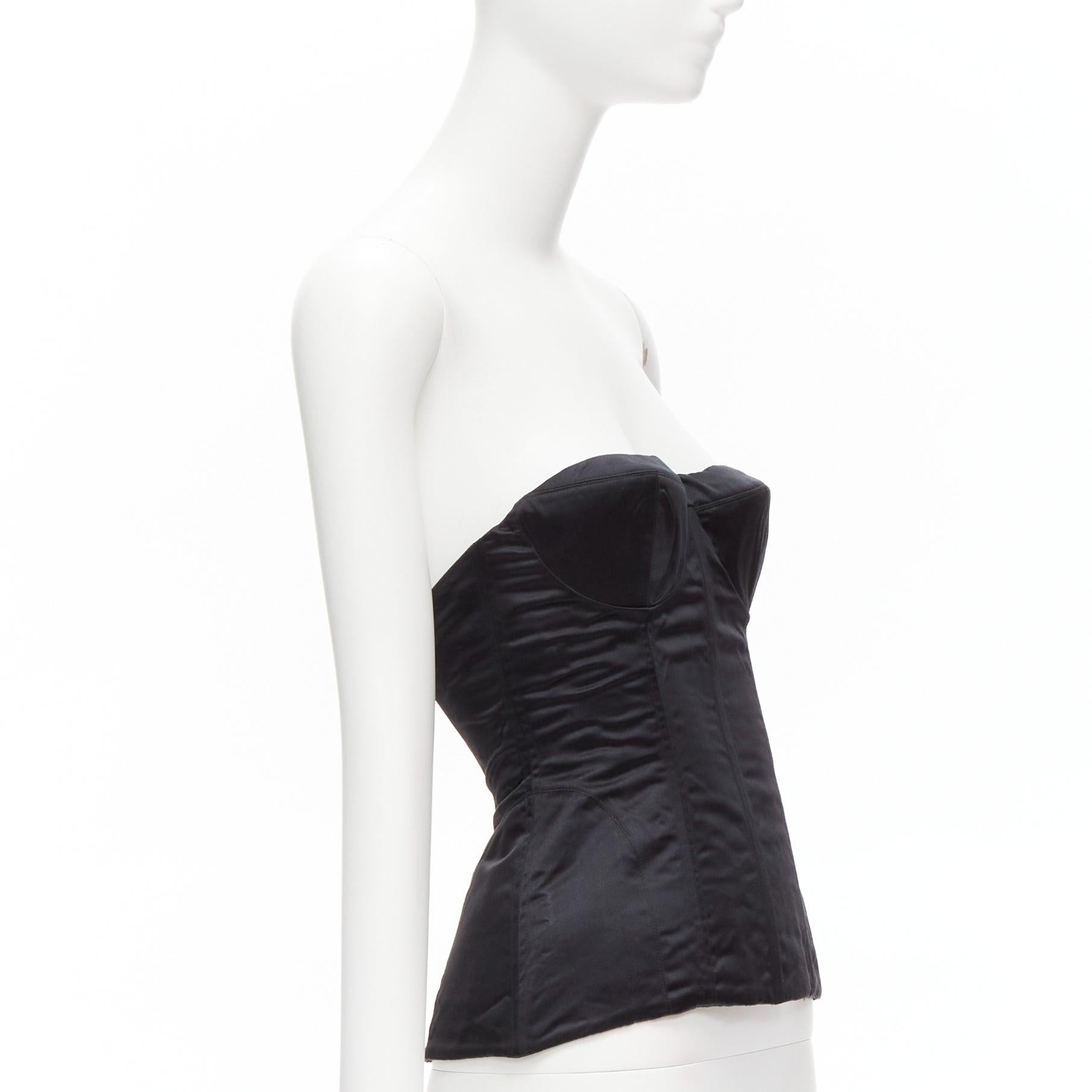new GUCCI Tom Ford 2001 Runway black silk 3D conical bra bustier IT38 XS
Reference: TGAS/D00575
Brand: Gucci
Designer: Tom Ford
Collection: SS 2001 - Runway
Material: Silk
Color: Black
Pattern: Solid
Closure: Zip
Lining: Black Fabric
Extra Details: