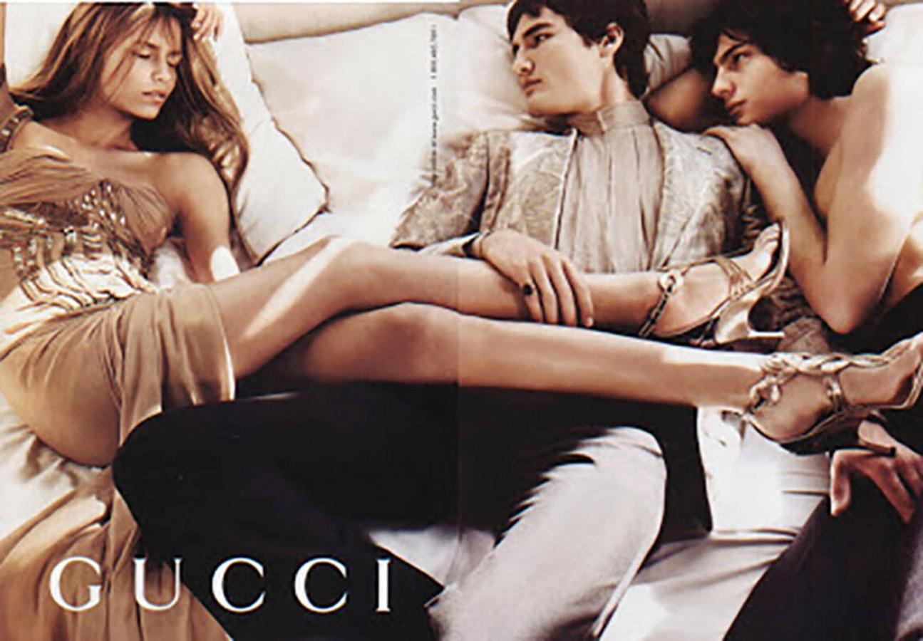 Gucci Sandales noires dorées neuves de la campagne publicitaire de la collection S/S 2005 - Taille US 8 Pour femmes en vente