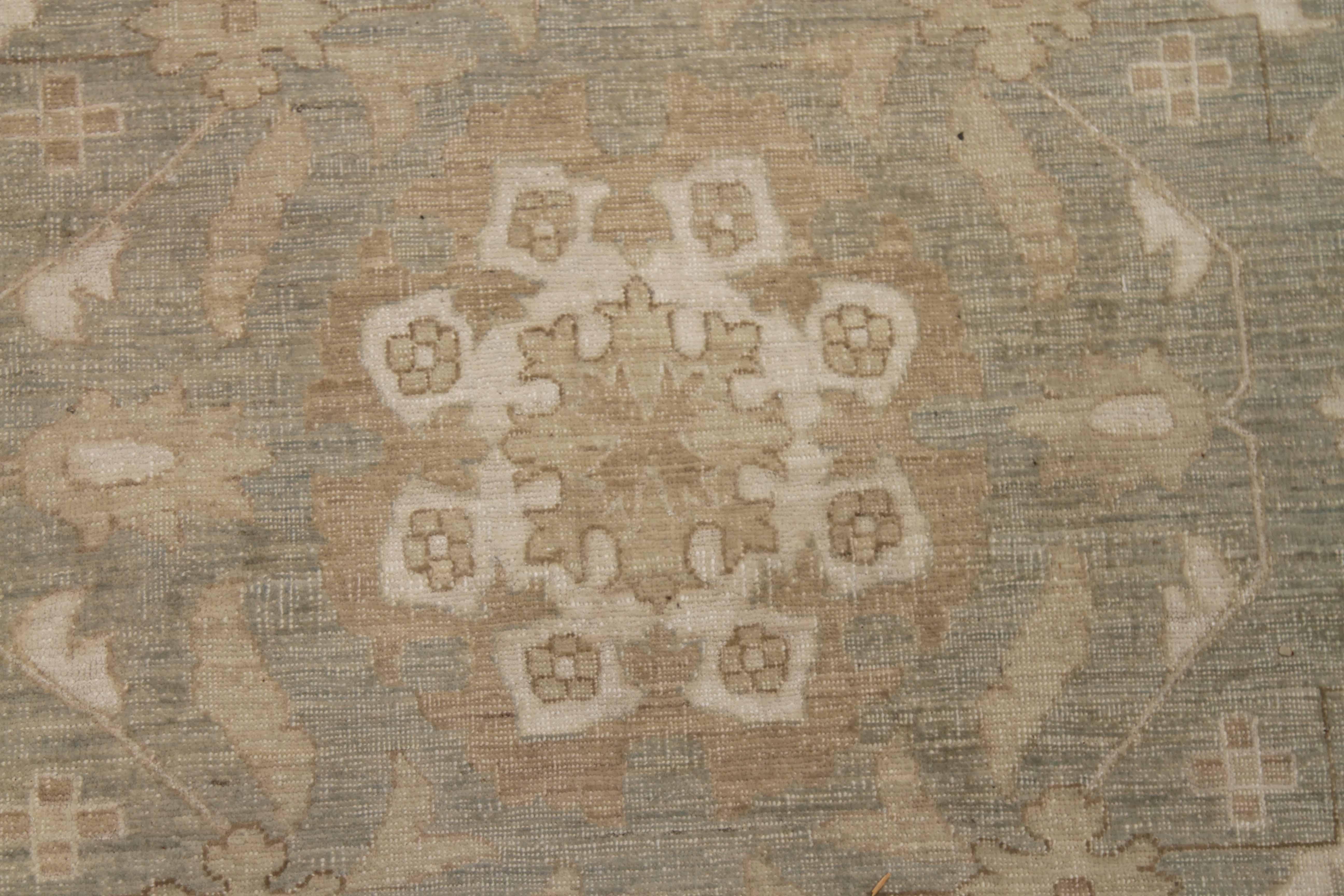 Tissé à la main Nouveau tapis afghan de style Haji Jalili avec un look extraordinaire du XVIIe siècle en vente