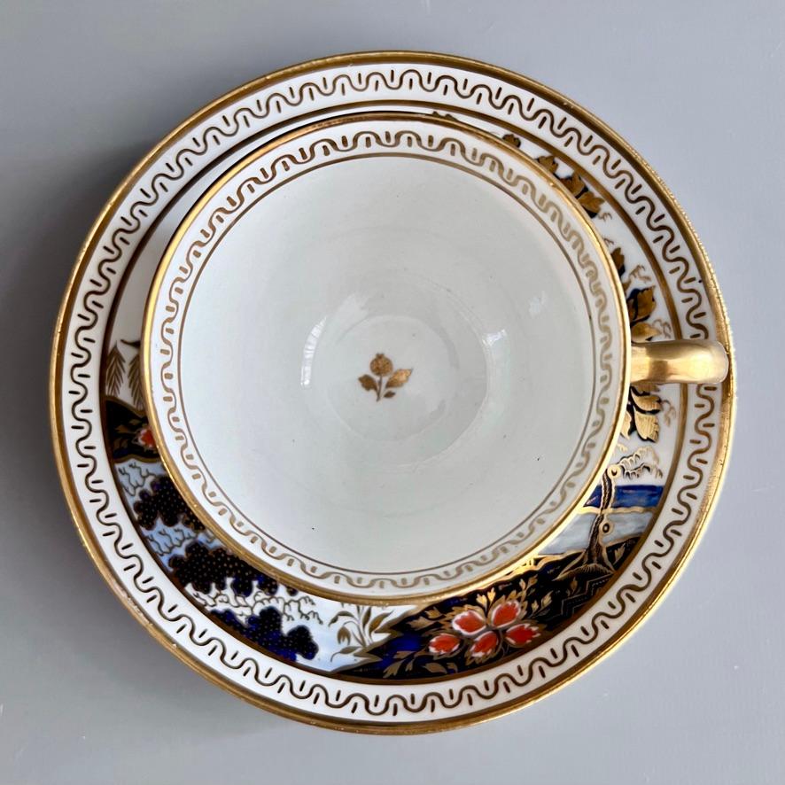 New Hall Hybrid Hard Paste Teacup Trio, Elephant Pattern, Regency ca 1810 In Good Condition For Sale In London, GB