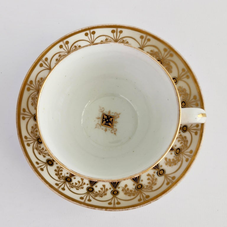 Hand-Painted New Hall Hybrid Paste Porcelain Teacup, Neoclassical Cobalt Blue Gilt, ca 1810 For Sale