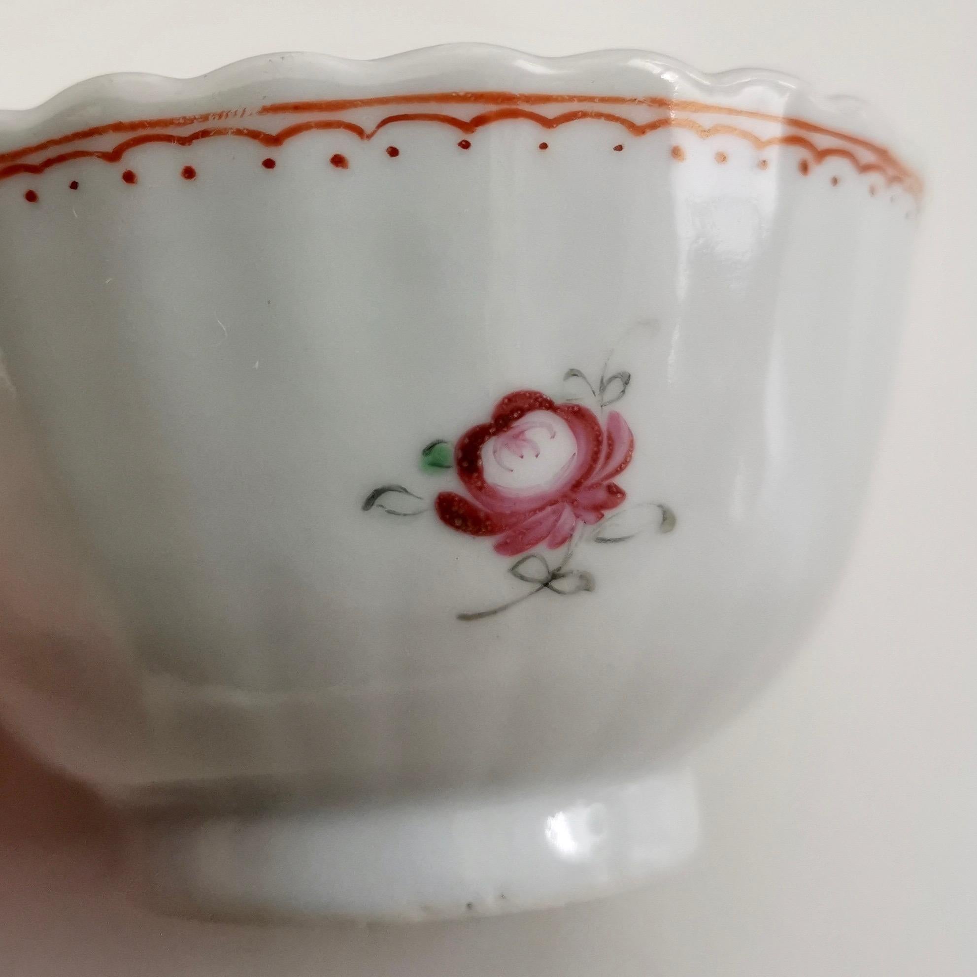 English New Hall Orphaned Porcelain Tea Bowl, Famille Rose Pattern, Georgian, circa 1795
