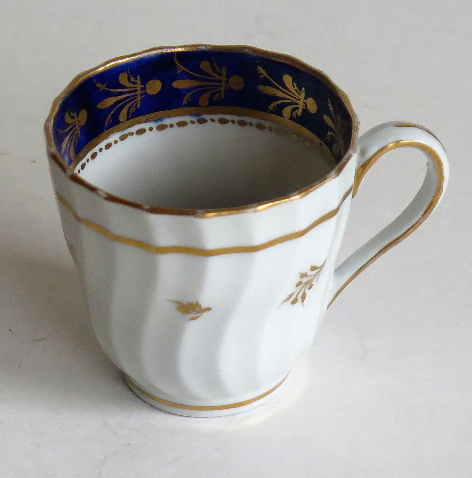 New Hall Porcelain Coffee Cup Shanked and Fluted Body Hand-Painted, circa 1795 4