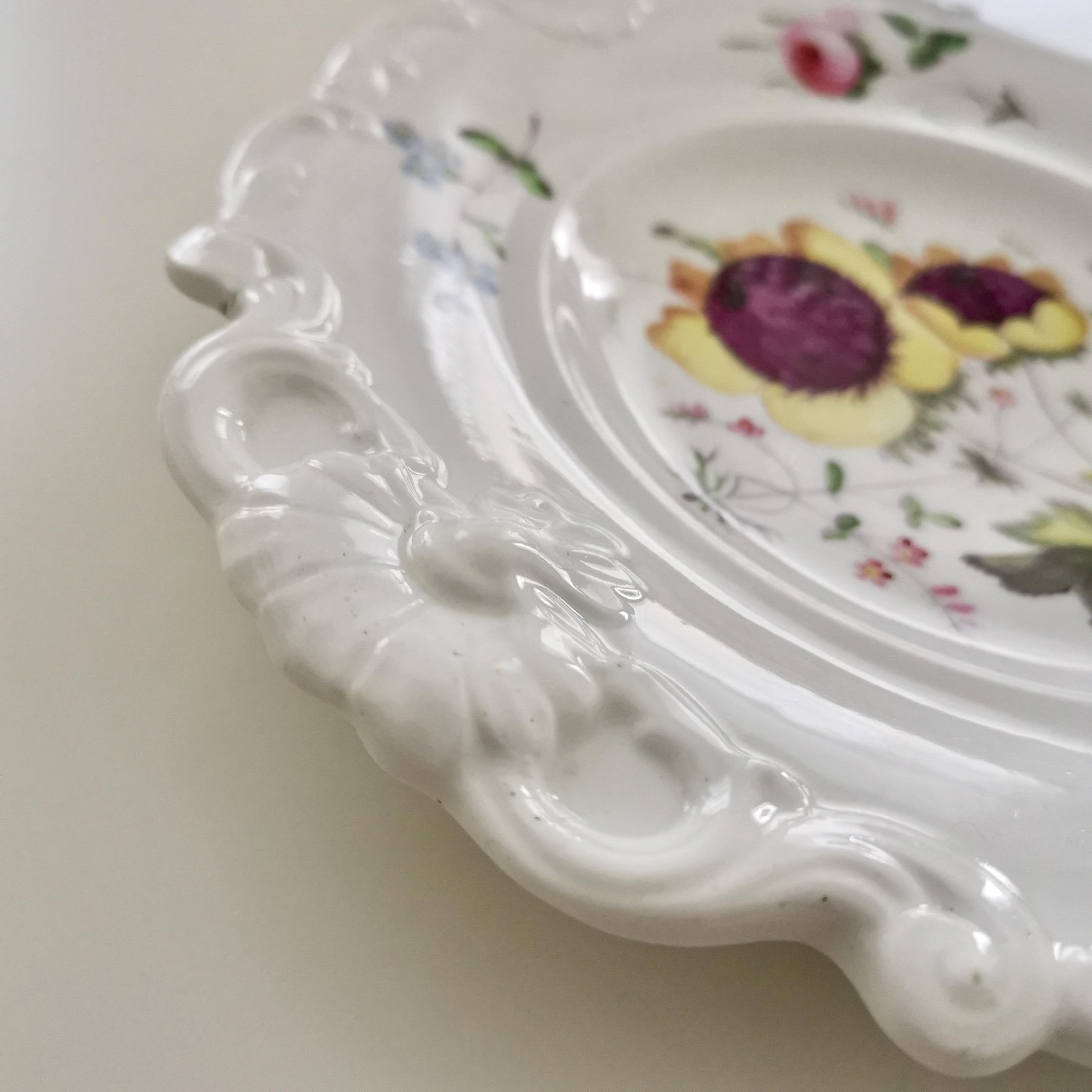 New Hall Porcelain Plate, White with Flowers, Inverted Shell, Regency circa 1820 7