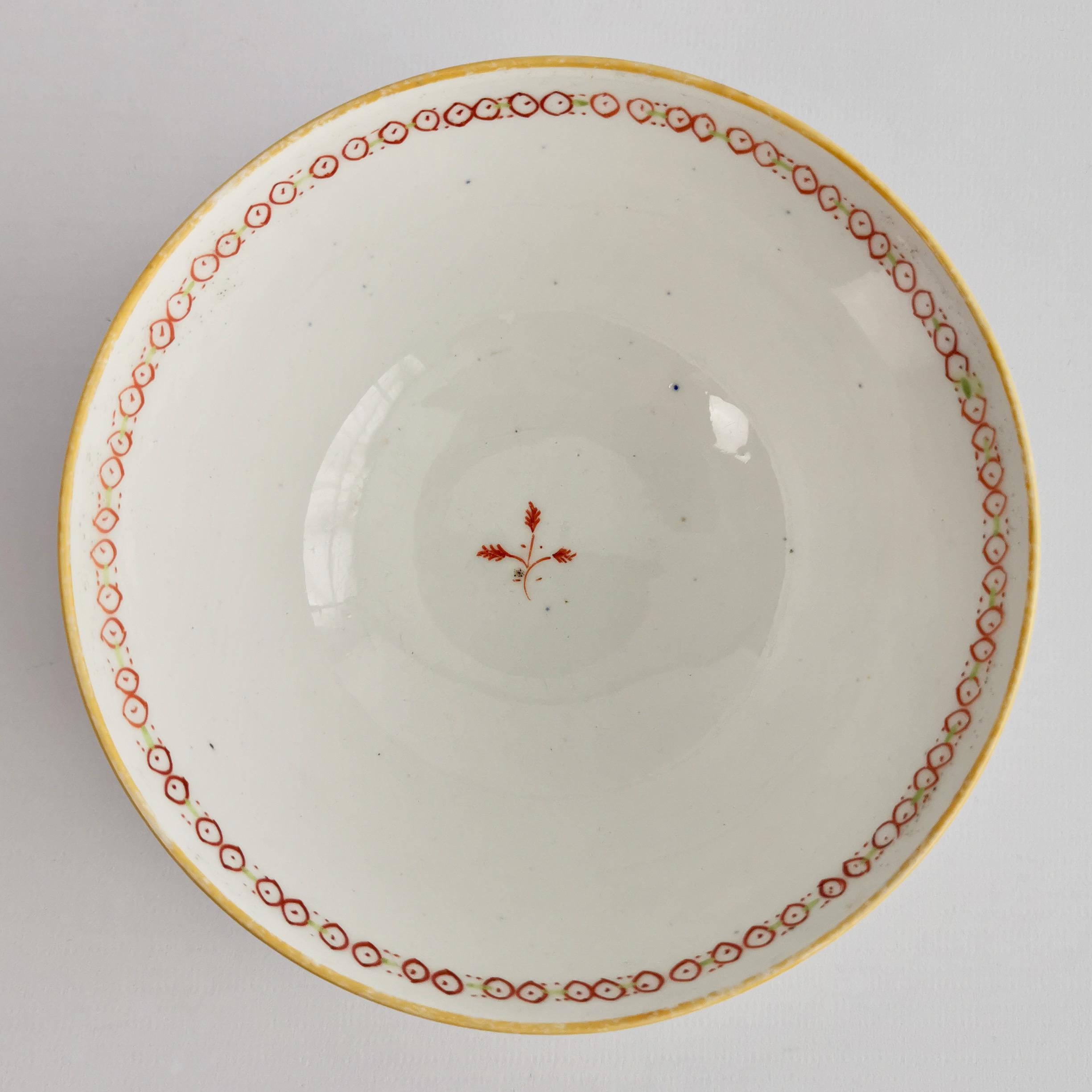 Hand-Painted New Hall Porcelain Slop Bowl, Yellow Shell Pattern 1045, ca 1810