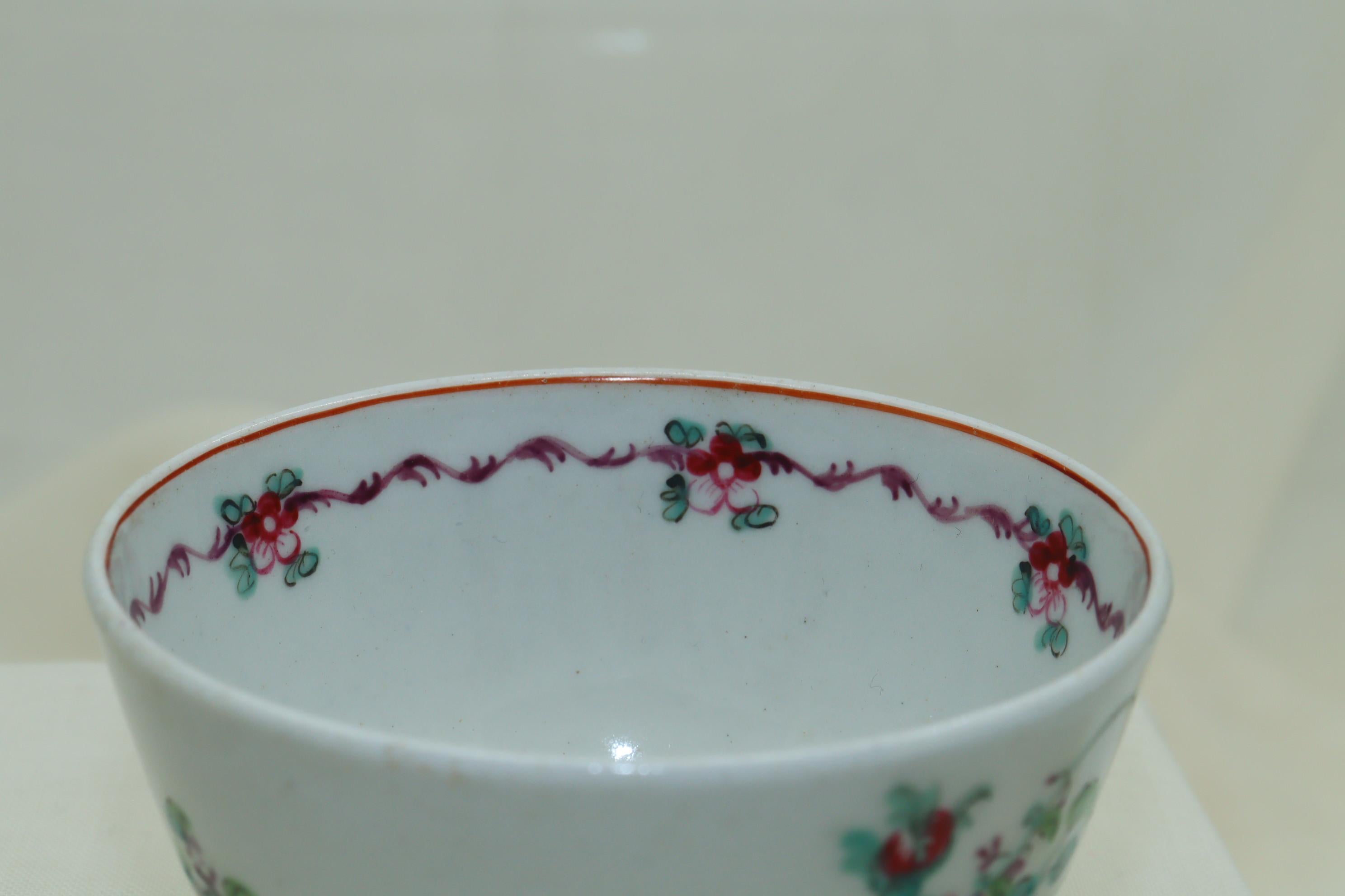 New Hall porcelain tea bowl c 1790 In Good Condition For Sale In East Geelong, VIC