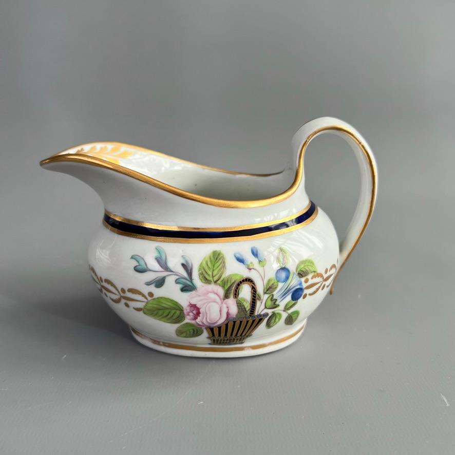 New Hall Porcelain Tea Service, White, Mazarine Blue, Flower Baskets, ca 1810 In Good Condition In London, GB