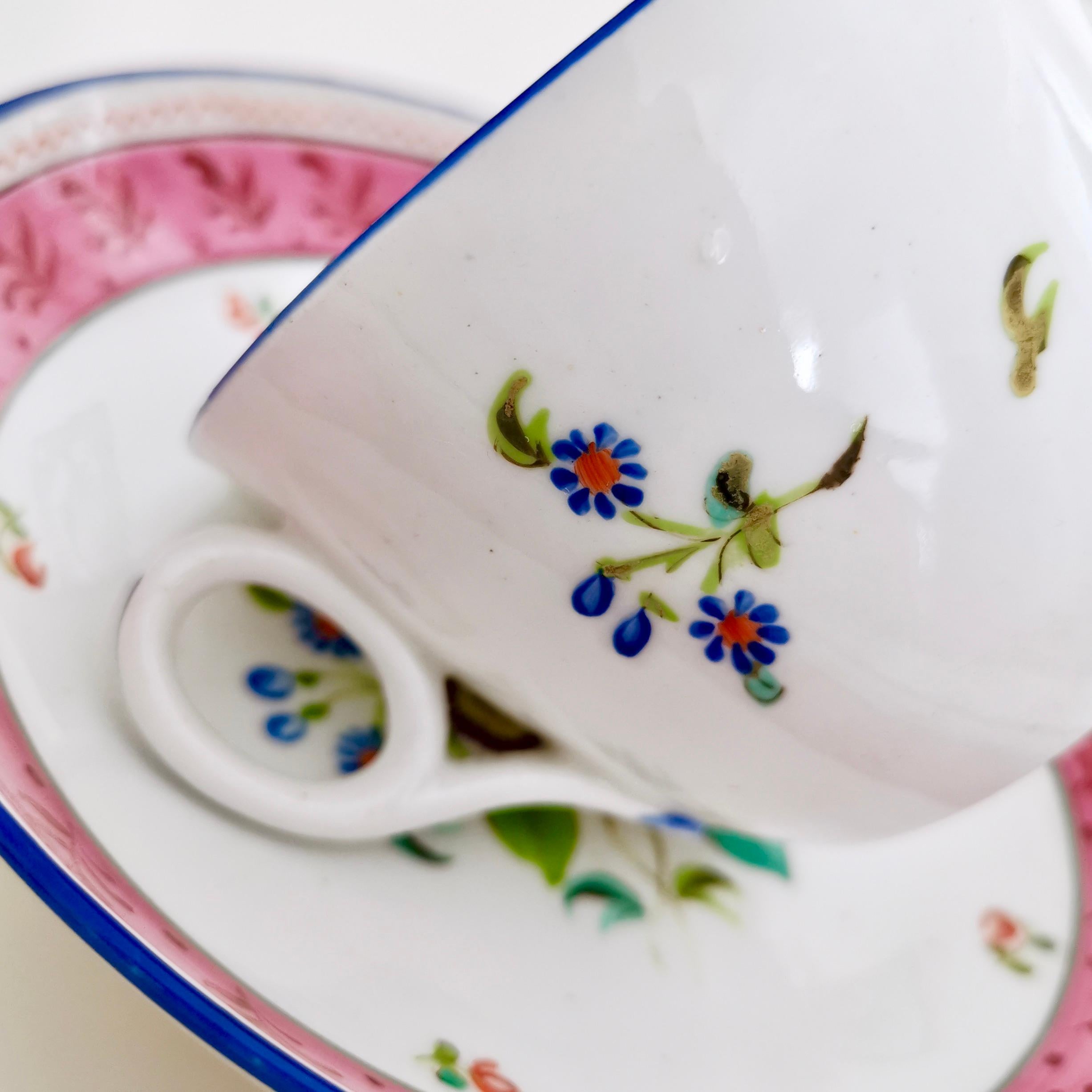 New Hall Porcelain Teacup, Hybrid Paste, Flowers Patt, 1180, circa 1815 5