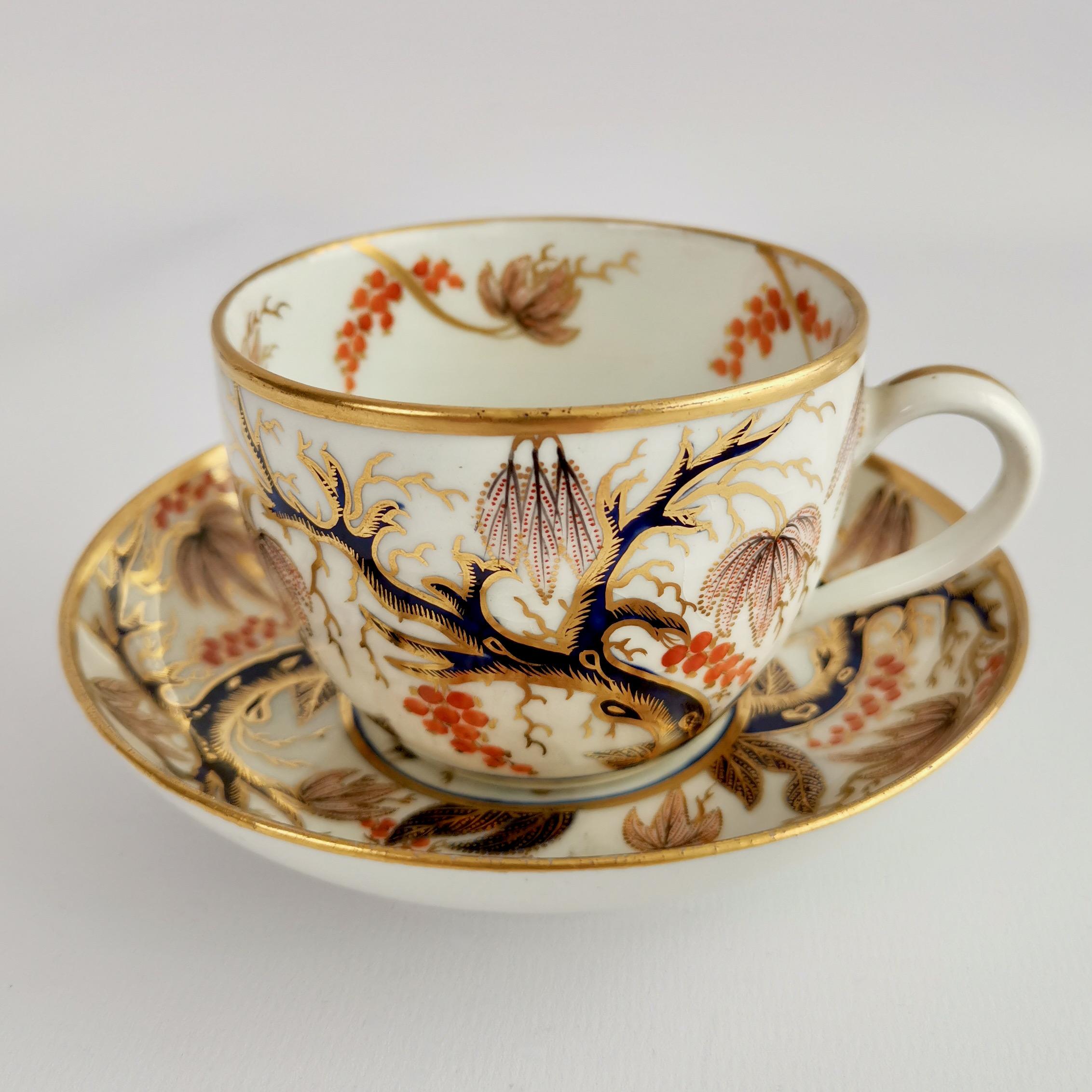 English New Hall Porcelain Teacup Trio, Imari Vine Pattern, Regency, ca 1810