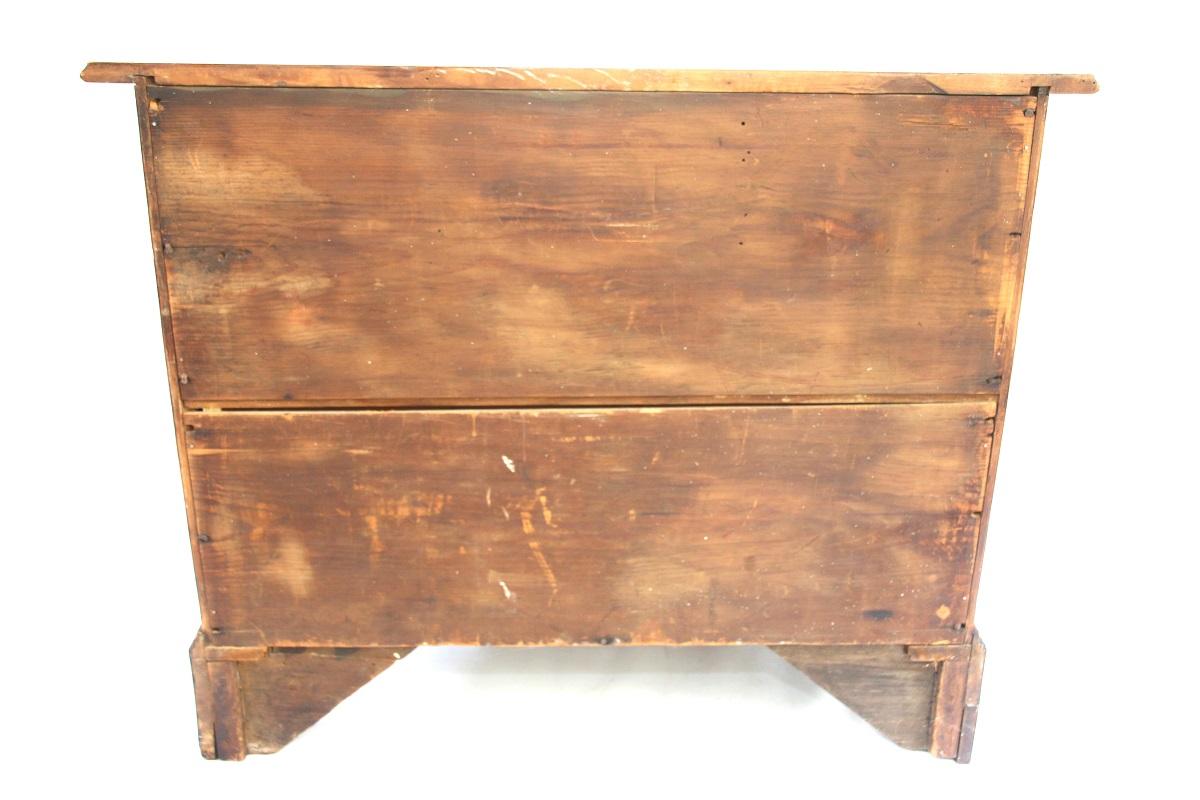 New Hampshire Chippendale Birch Chest of Drawers For Sale 2