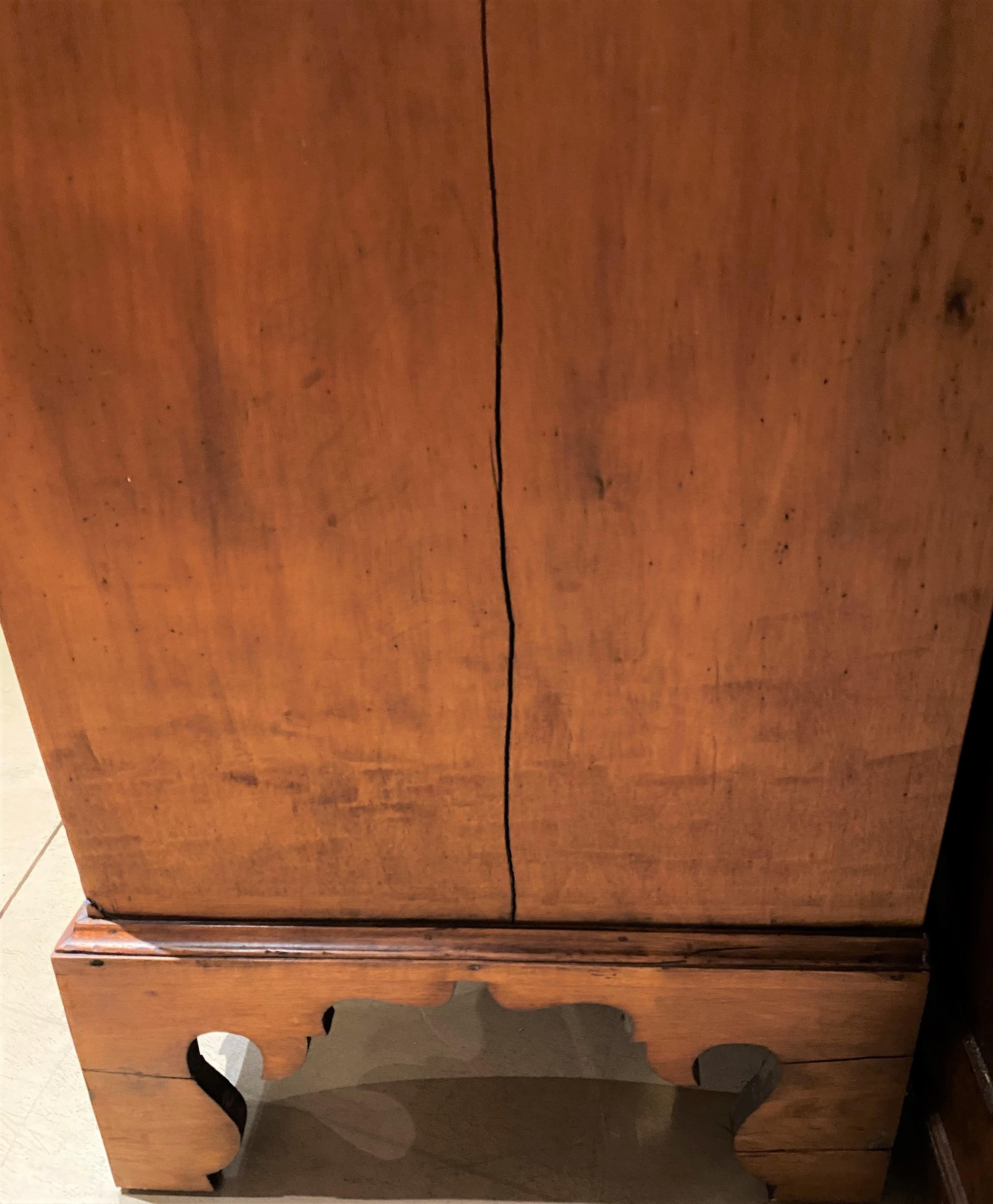 New Hampshire Tiger Maple Six Drawer Tall Chest circa 1780 12