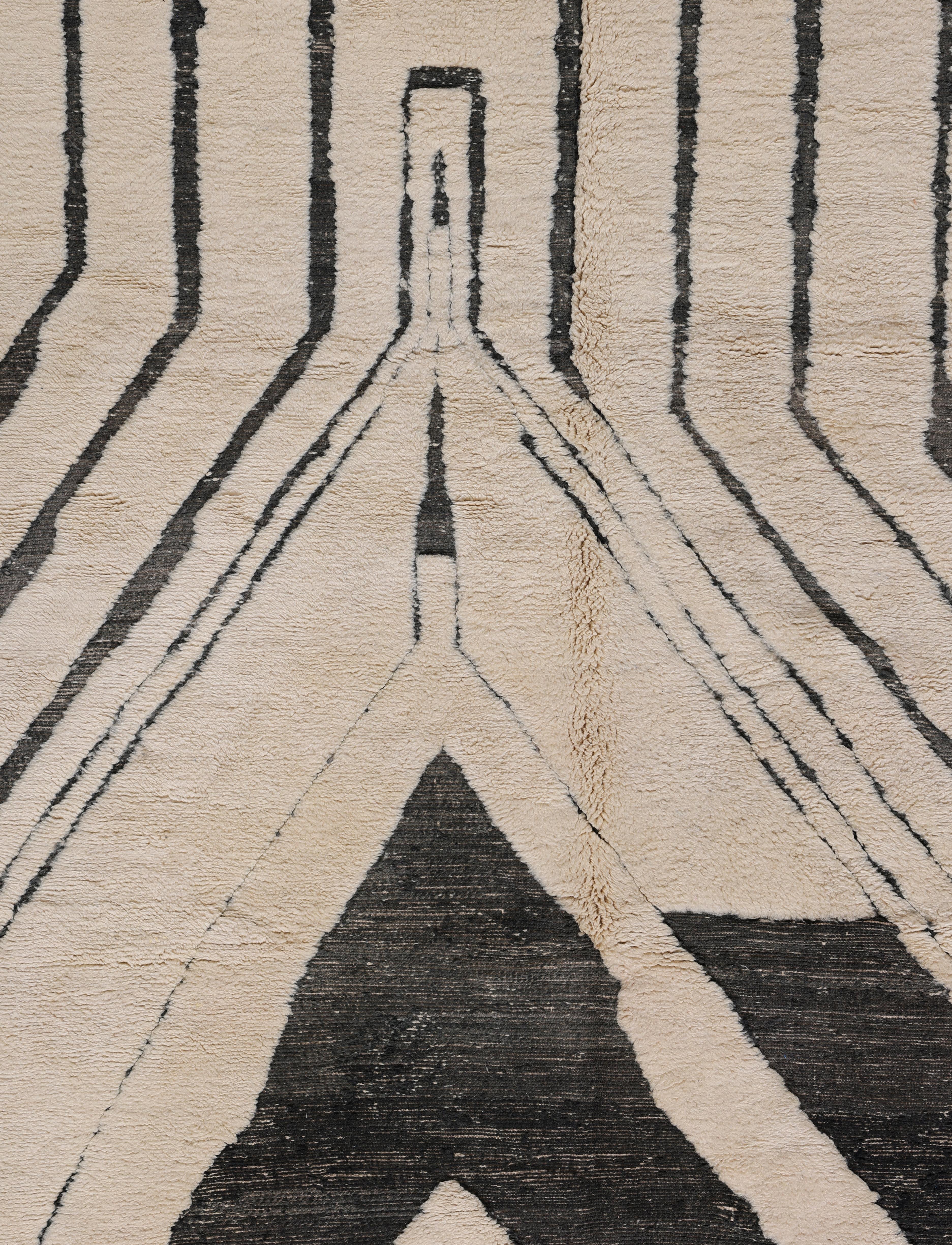 New Hand-Knotted Moroccan Rug in Cream and Black Abstract Geometric Design For Sale 2
