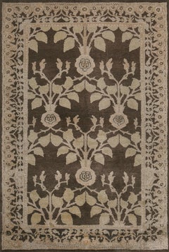 New Hand-Woven Brown Floral Arts & Crafts Voysey-Inspired Rug (tapis tissé à la main avec des fleurs)