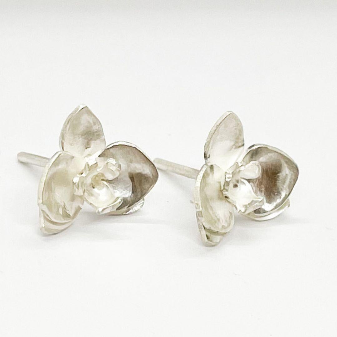 Dolores Ortega Orchideen-Ohrringe aus Sterlingsilber (Kunsthandwerker*in) im Angebot