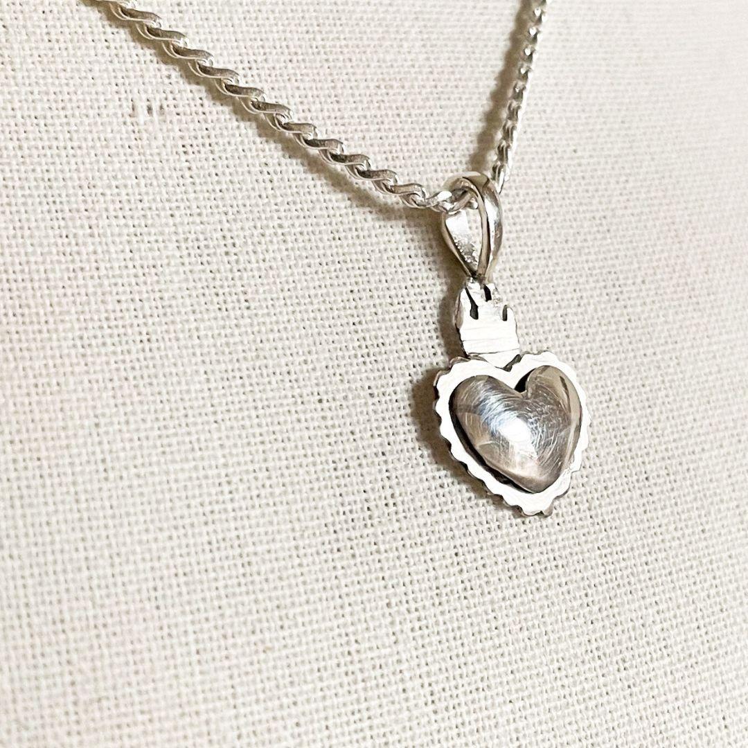 Dolores Ortega Sacred Heart Pendant Necklace in 925 Sterling Silver For Sale 4