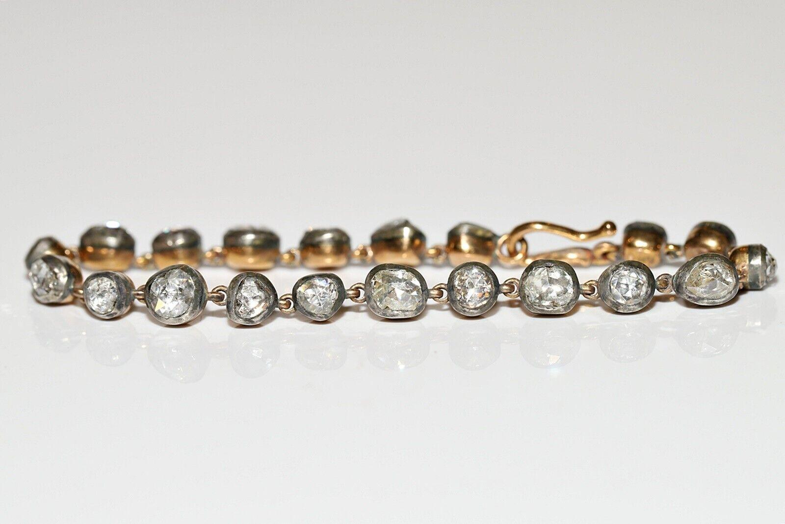 En muy buen estado.
El peso total es de 17,4 gramos.
Totalmente es diamante de 5,50 quilates.
El diamante es de color G-H-I-J-K-L-M-N y claridad vs-s1-s2-s3-Pique.
Longitud total  es una pulsera de 18 cm.
La caja no está incluida.
Ponte en contacto