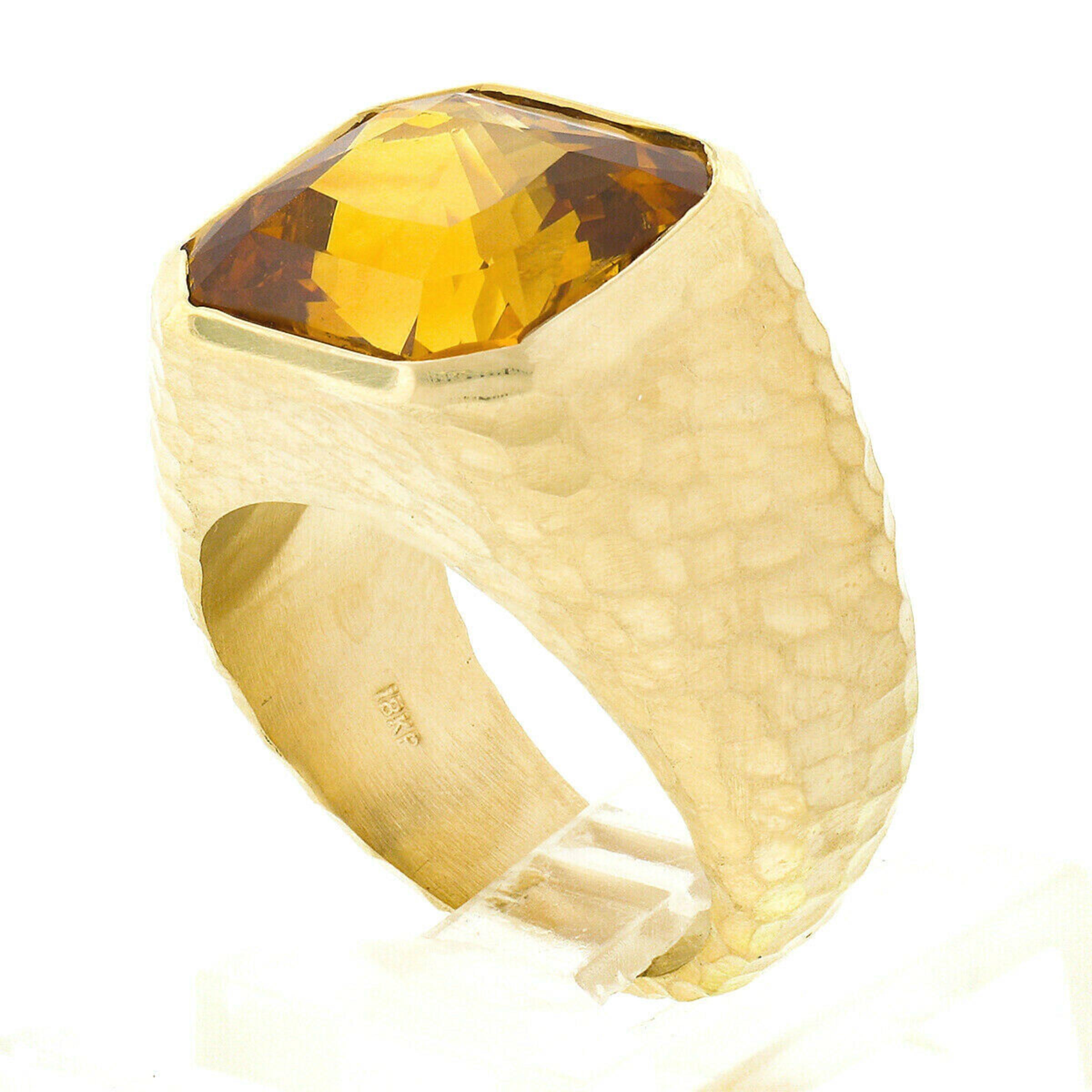 Women's or Men's New Handmade 18K Gold GIA 12.50ct Orange Sapphire Solitaire Bezel Hammered Ring For Sale
