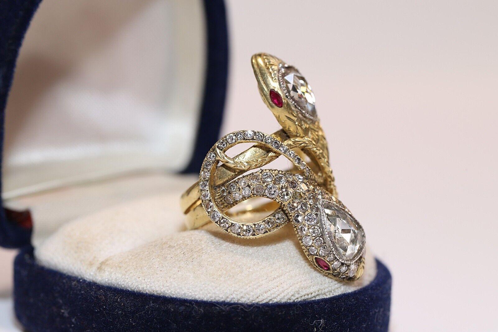 New Handmade 18k Gold Natural Diamond And Ruby Decorated Big Strong Snake Ring im Angebot 5