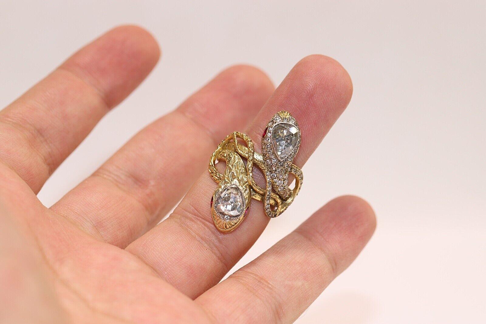 New Handmade 18k Gold Natural Diamond And Ruby Decorated Big Strong Snake Ring Damen im Angebot