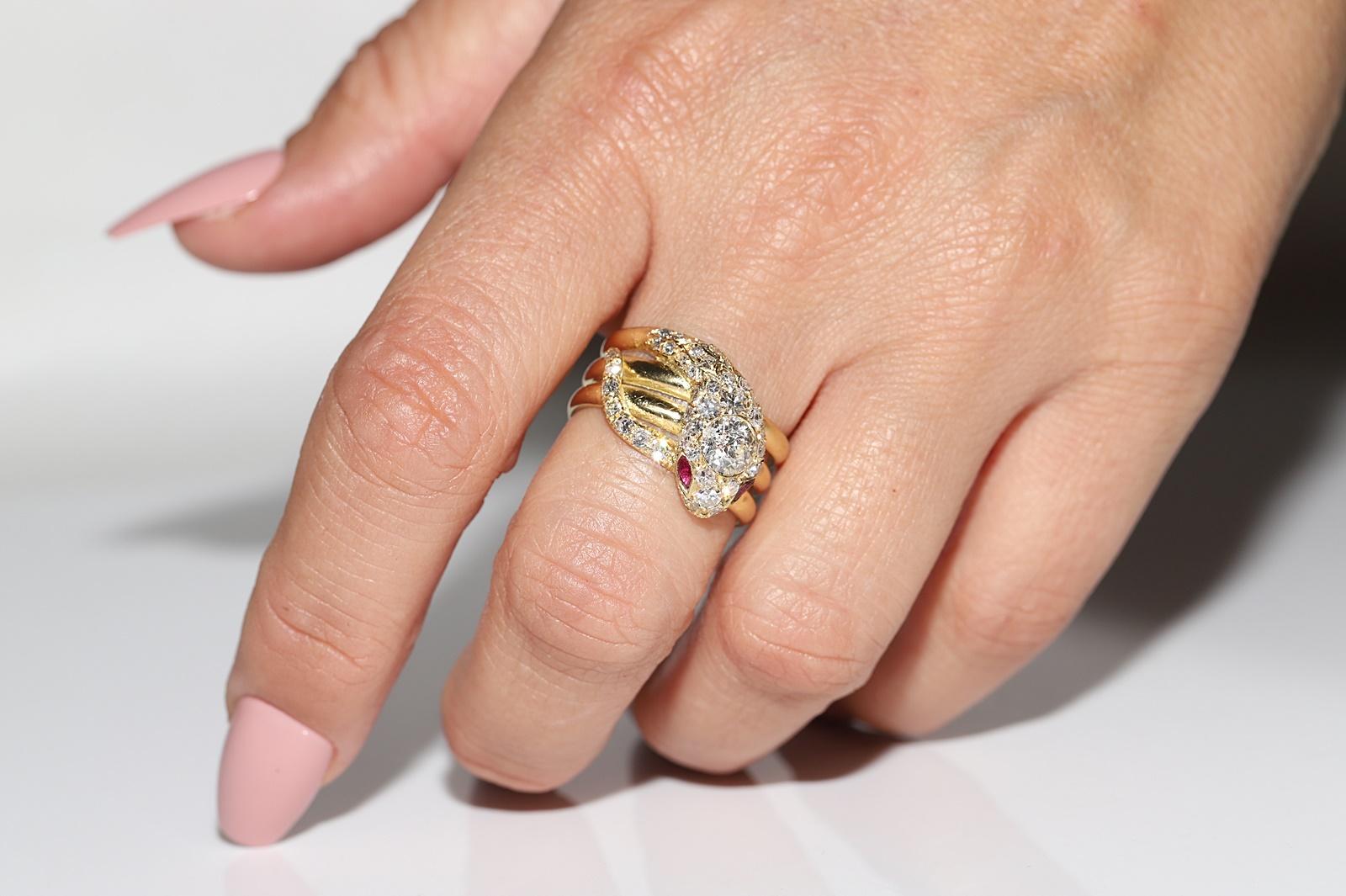 New Handmade 18K Gold Natural Diamond and Ruby Snake Ring (Bague serpent en or 18K) en vente 7