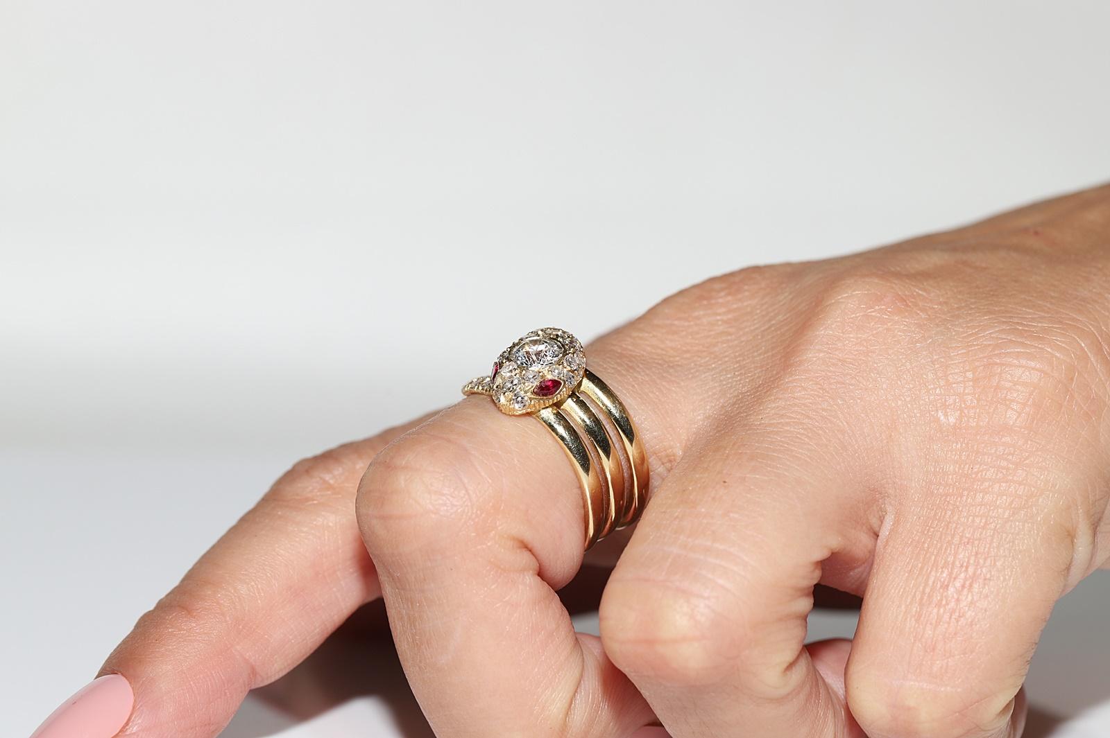 New Handmade 18K Gold Natural Diamond And Ruby Snake Ring  For Sale 8