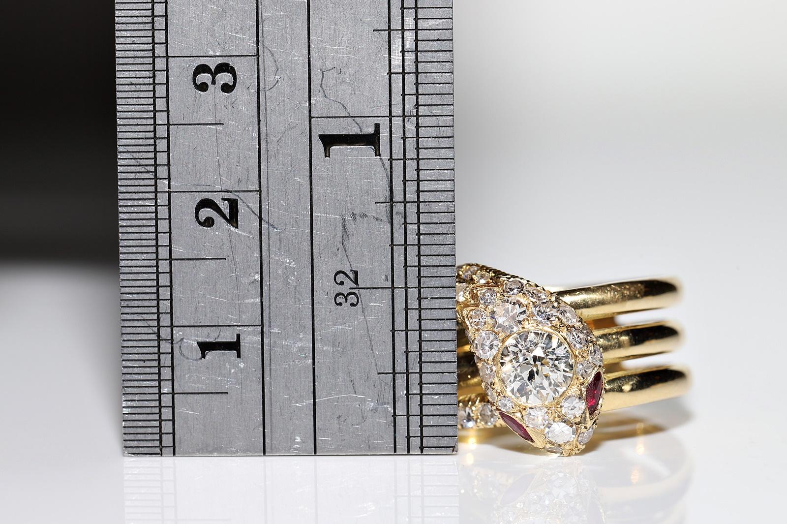 New Handmade 18K Gold Natural Diamond and Ruby Snake Ring (Bague serpent en or 18K) en vente 2