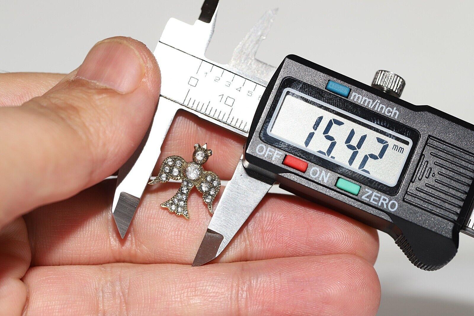 Nuevo Pendiente de oro de 18 quilates con diamantes naturales talla rosa decorado con pájaros en venta 4