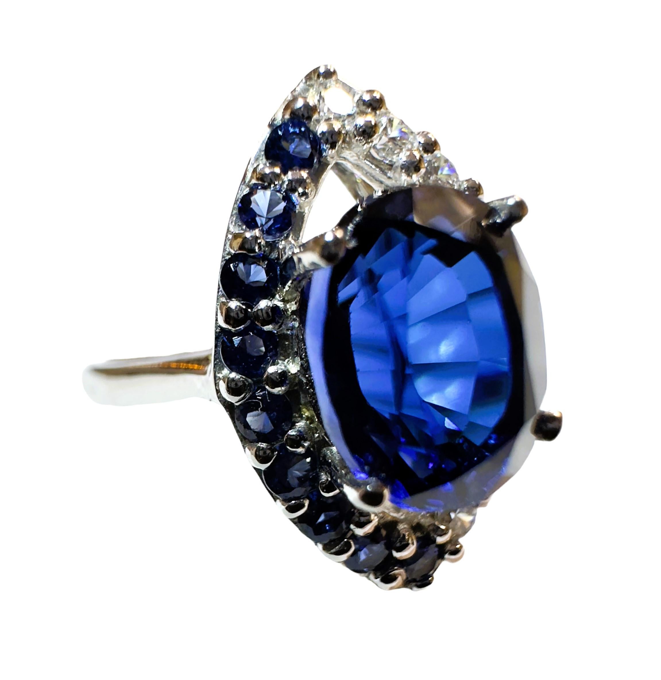 Women's New Handmade African 3.60 Ct Deep Blue Sapphire Sterling Ring Size 6.75 For Sale